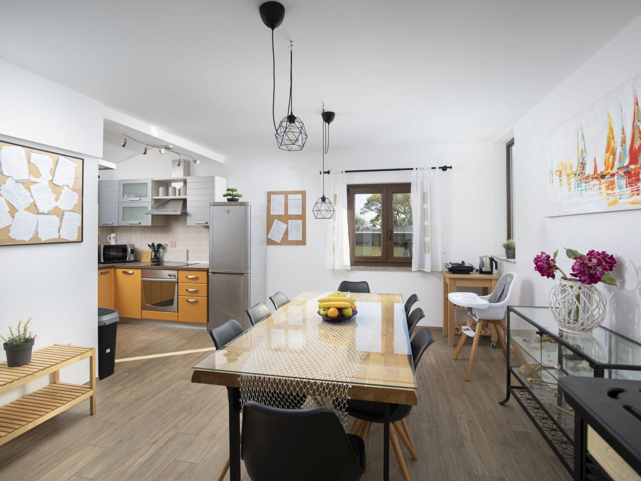 Kitchen / Dining Room