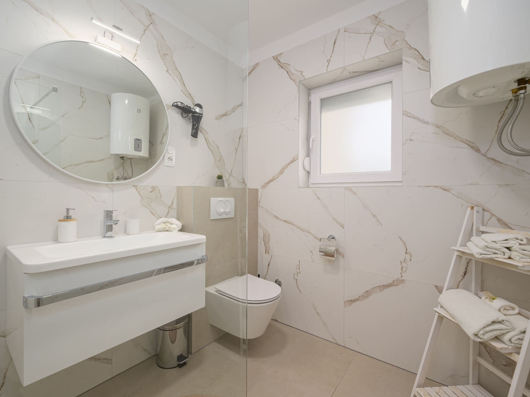 Bathroom / Wellness