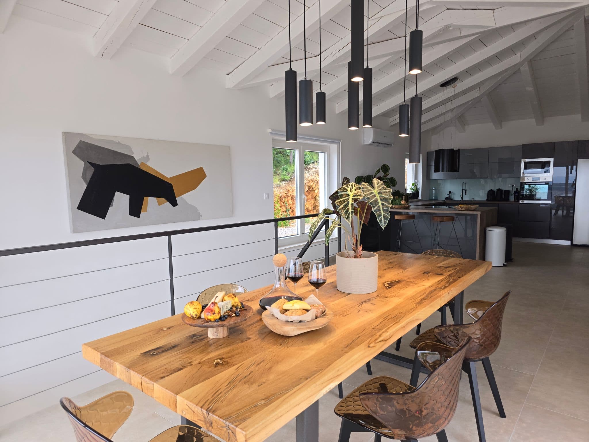 Kitchen / Dining Room