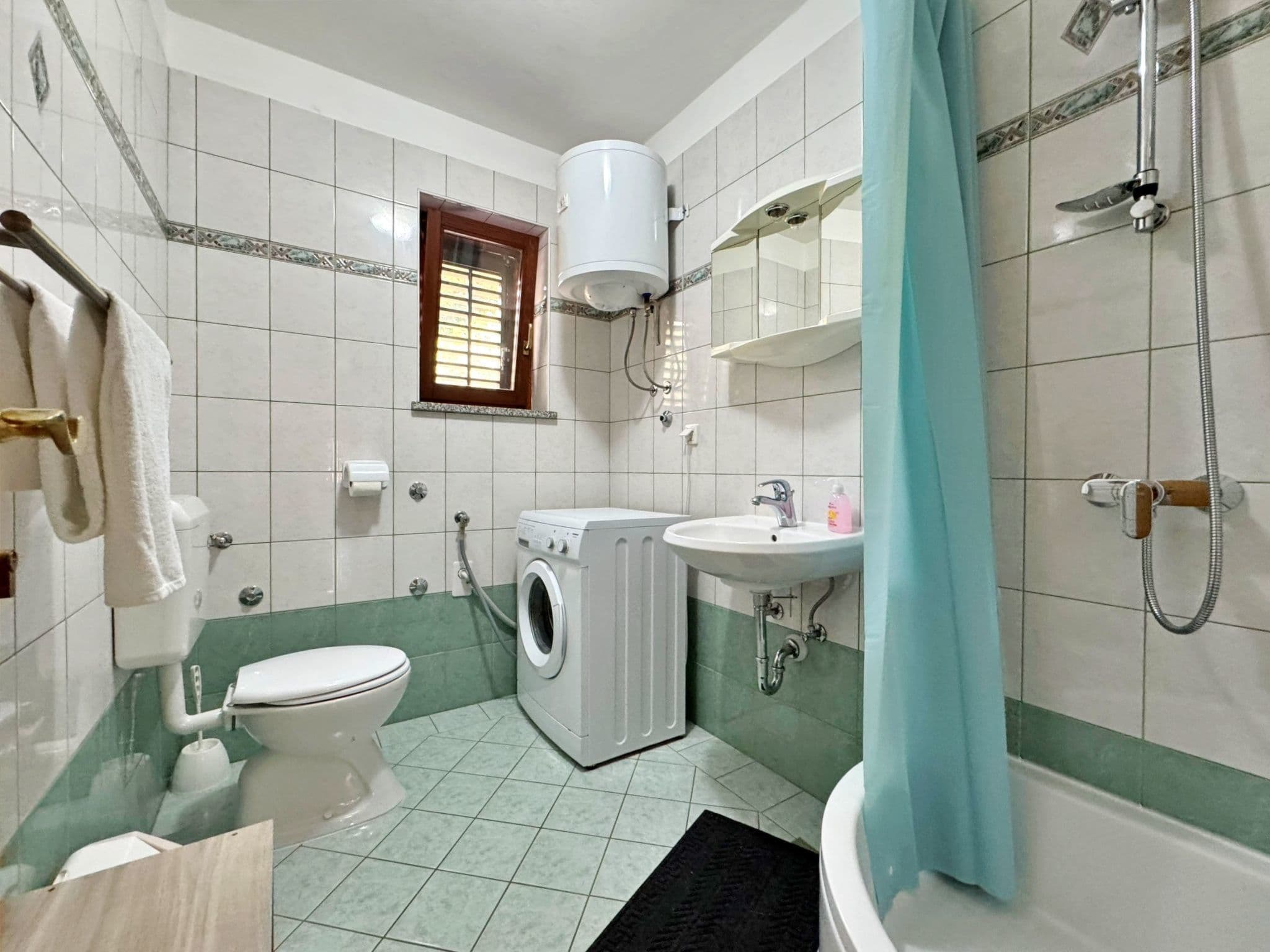 Bathroom / Wellness