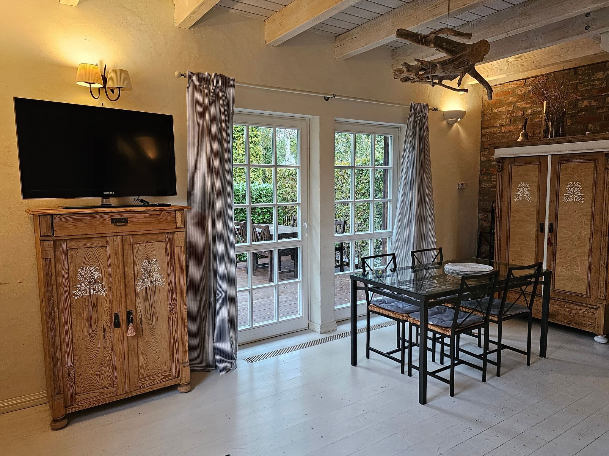 Gallery Image 12