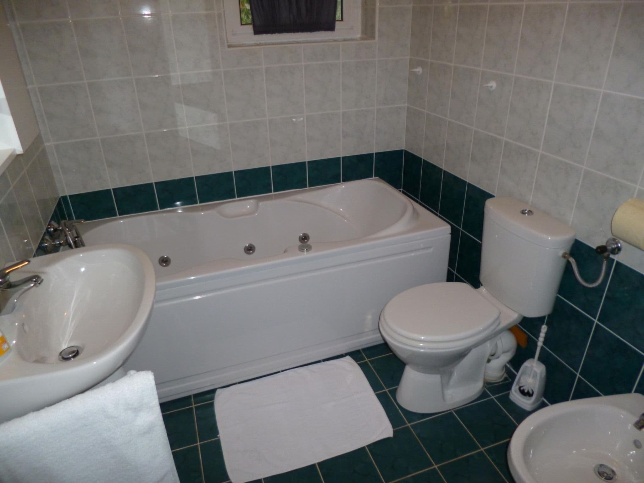 Gallery Image 19