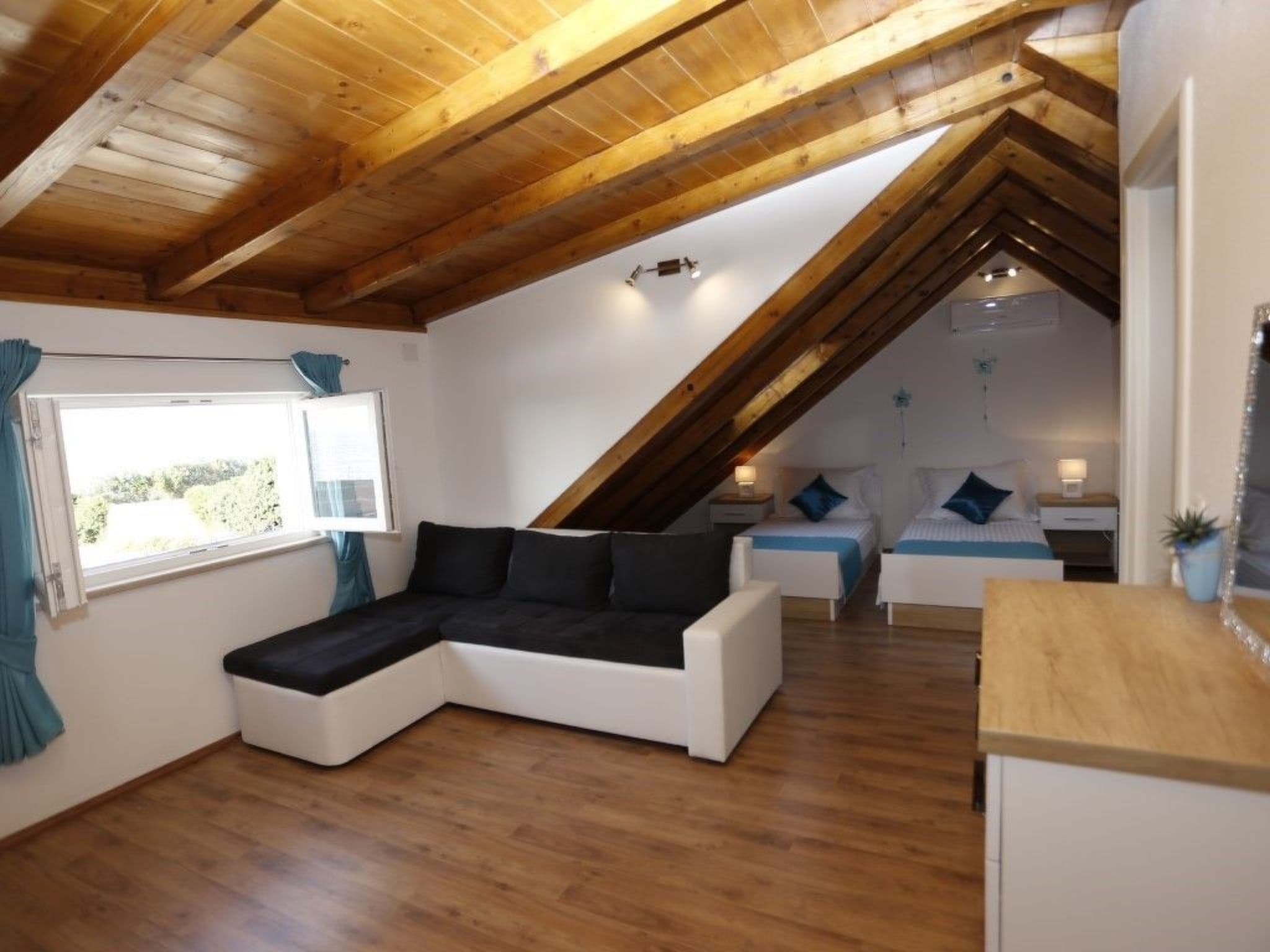Gallery Image 28