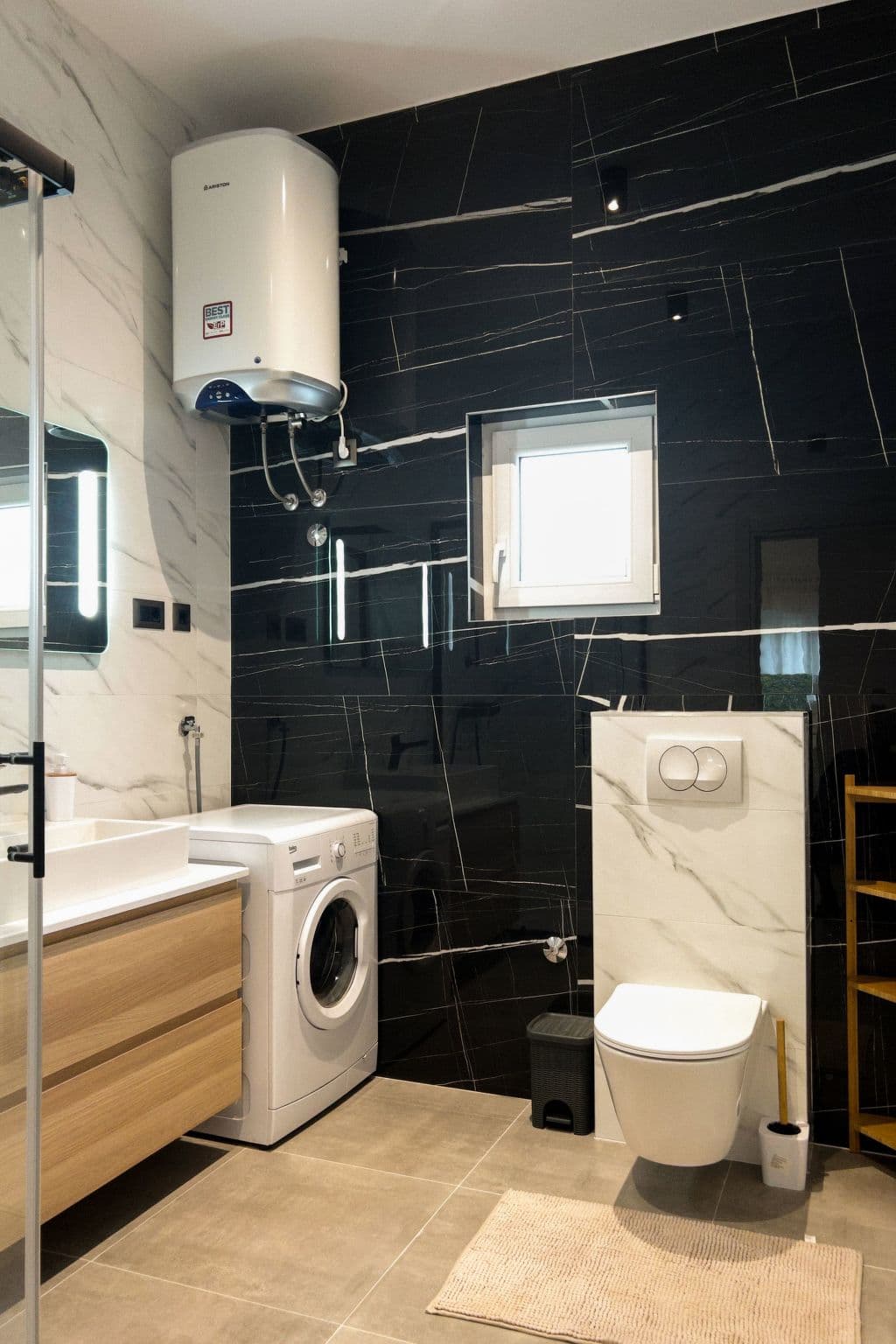 Bathroom / Wellness
