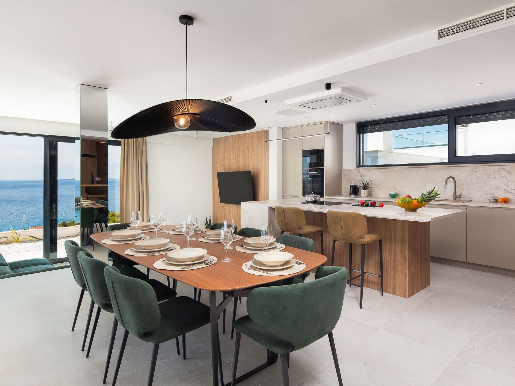 Kitchen / Dining Room