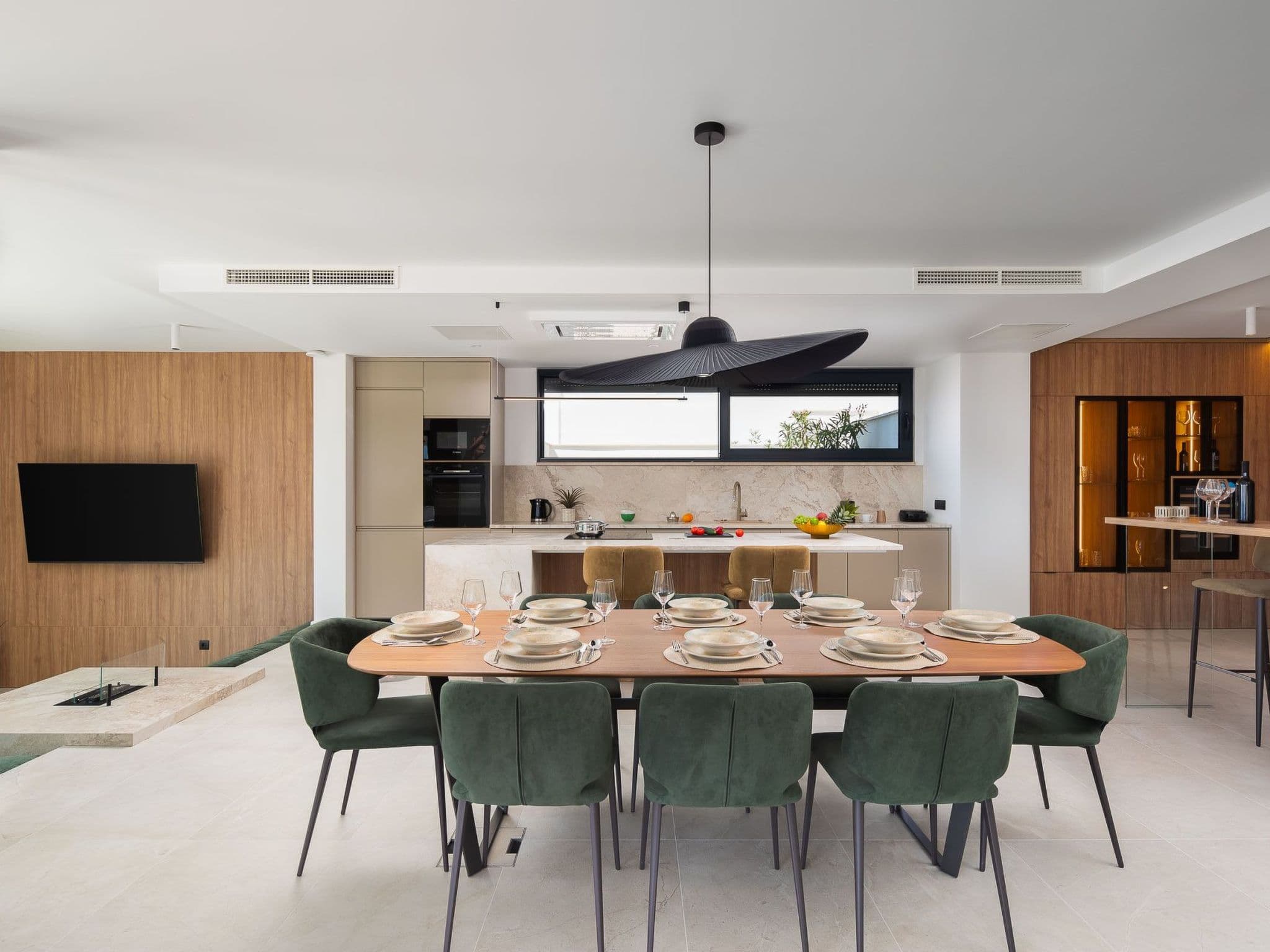 Kitchen / Dining Room