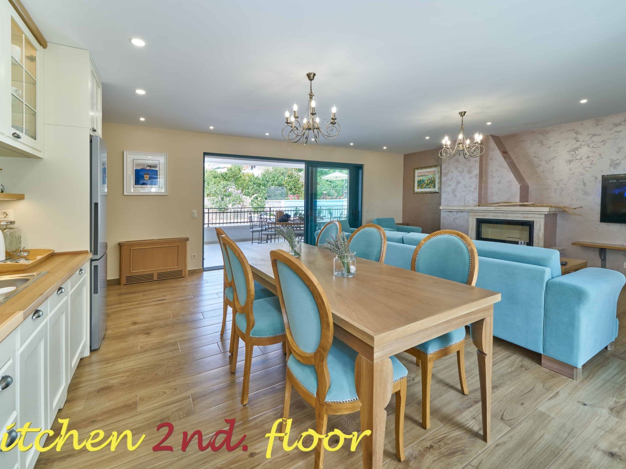 Kitchen / Dining Room