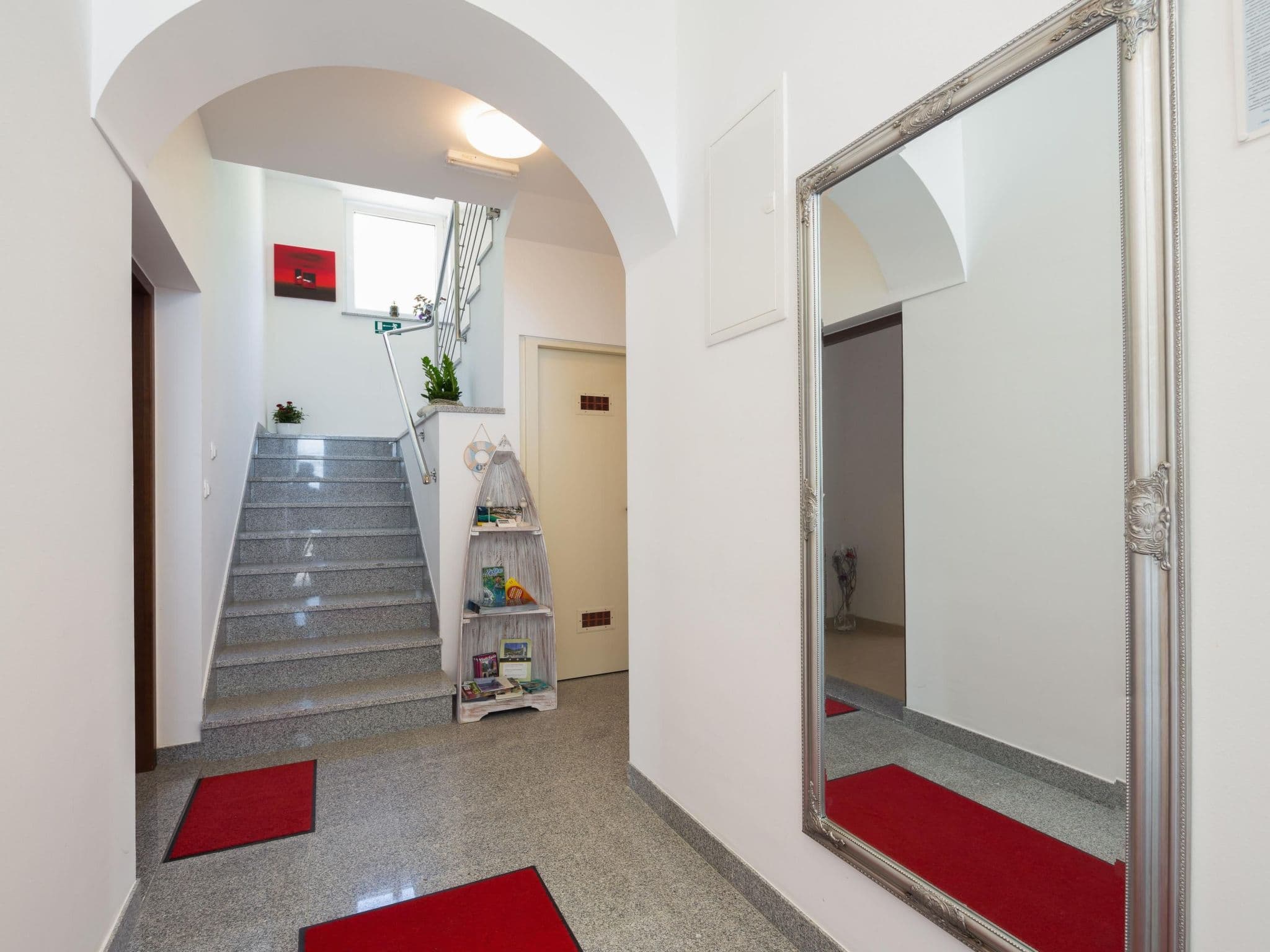 Gallery Image 19