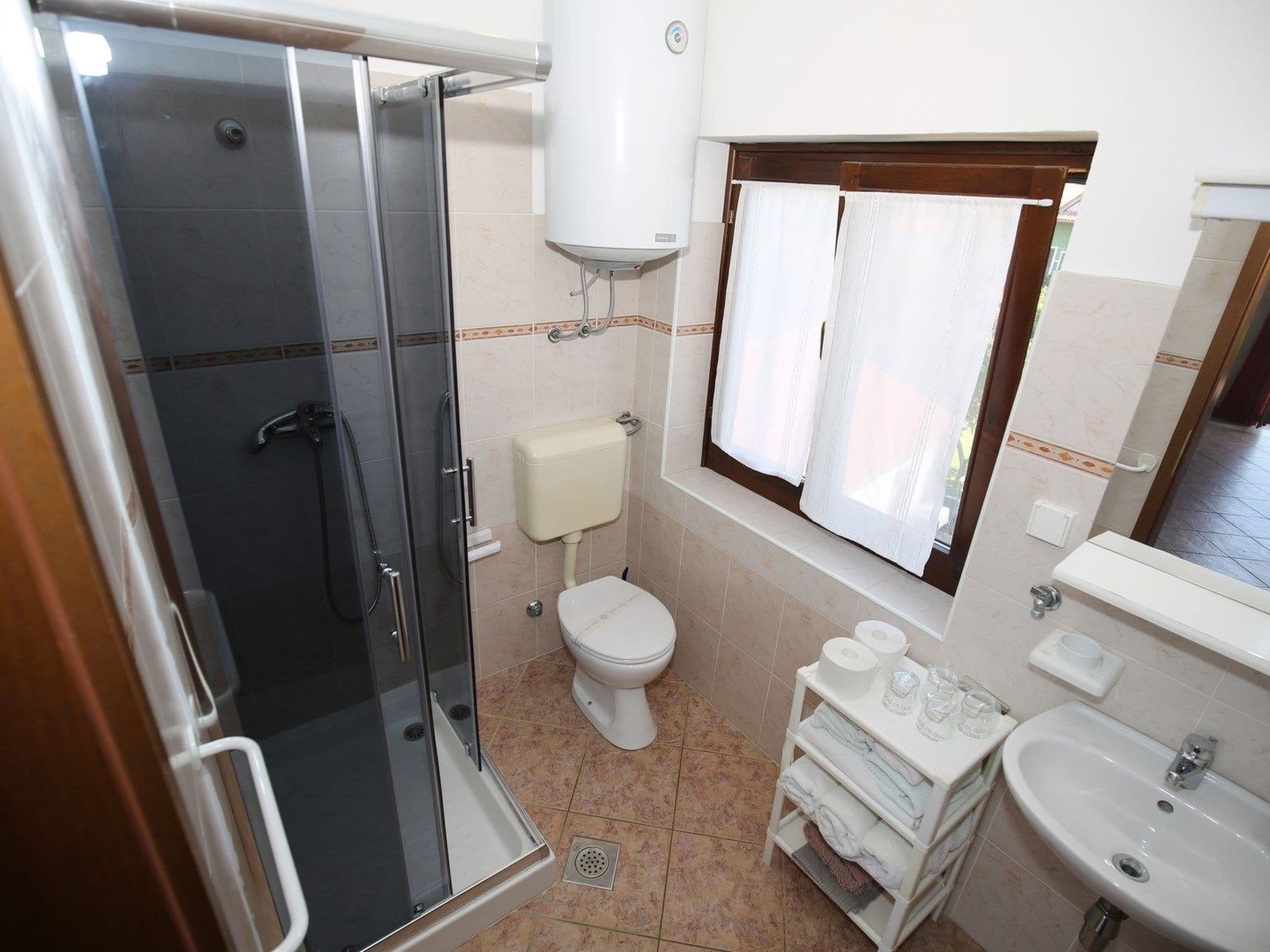 Gallery Image 13