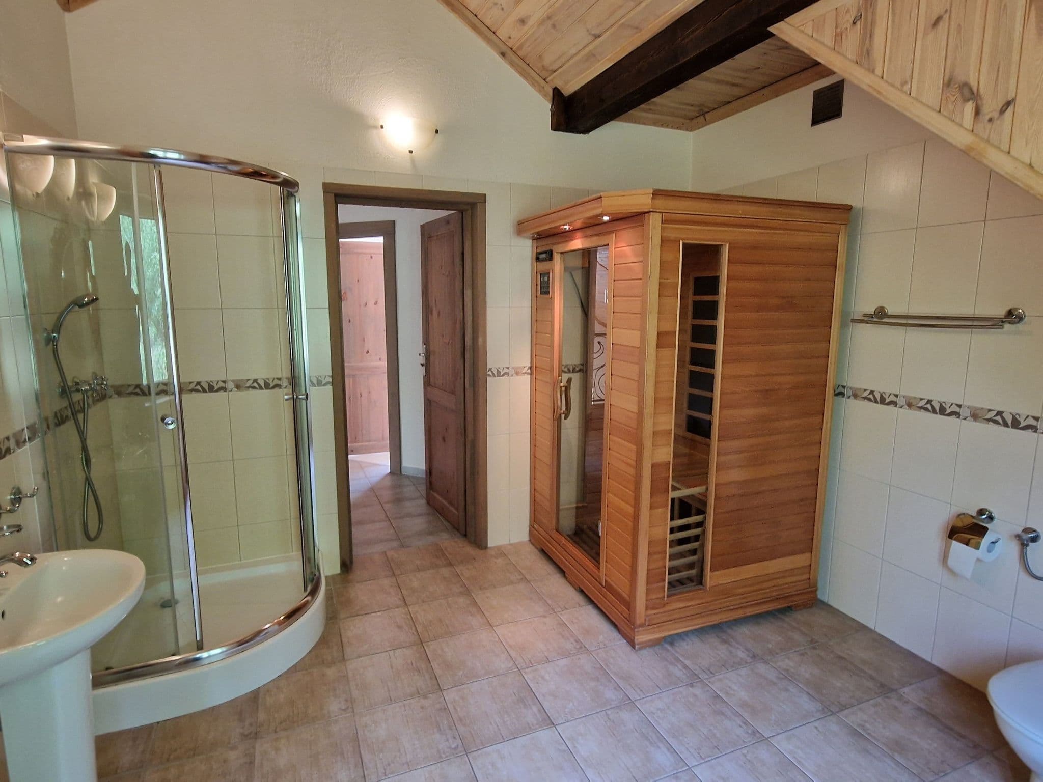 Gallery Image 13