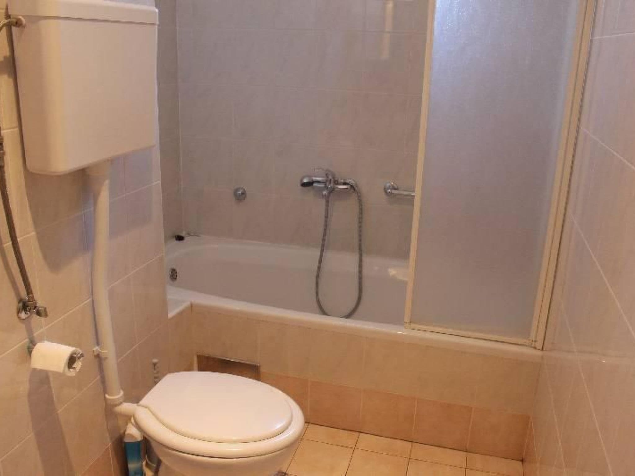Gallery Image 17