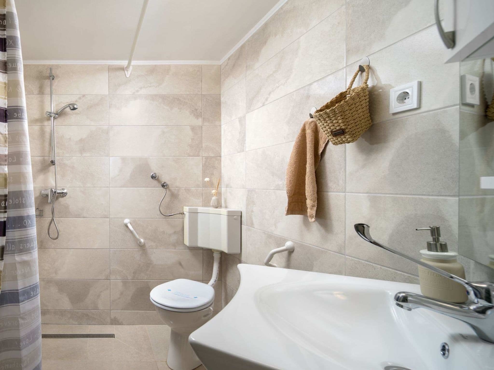 Bathroom / Wellness
