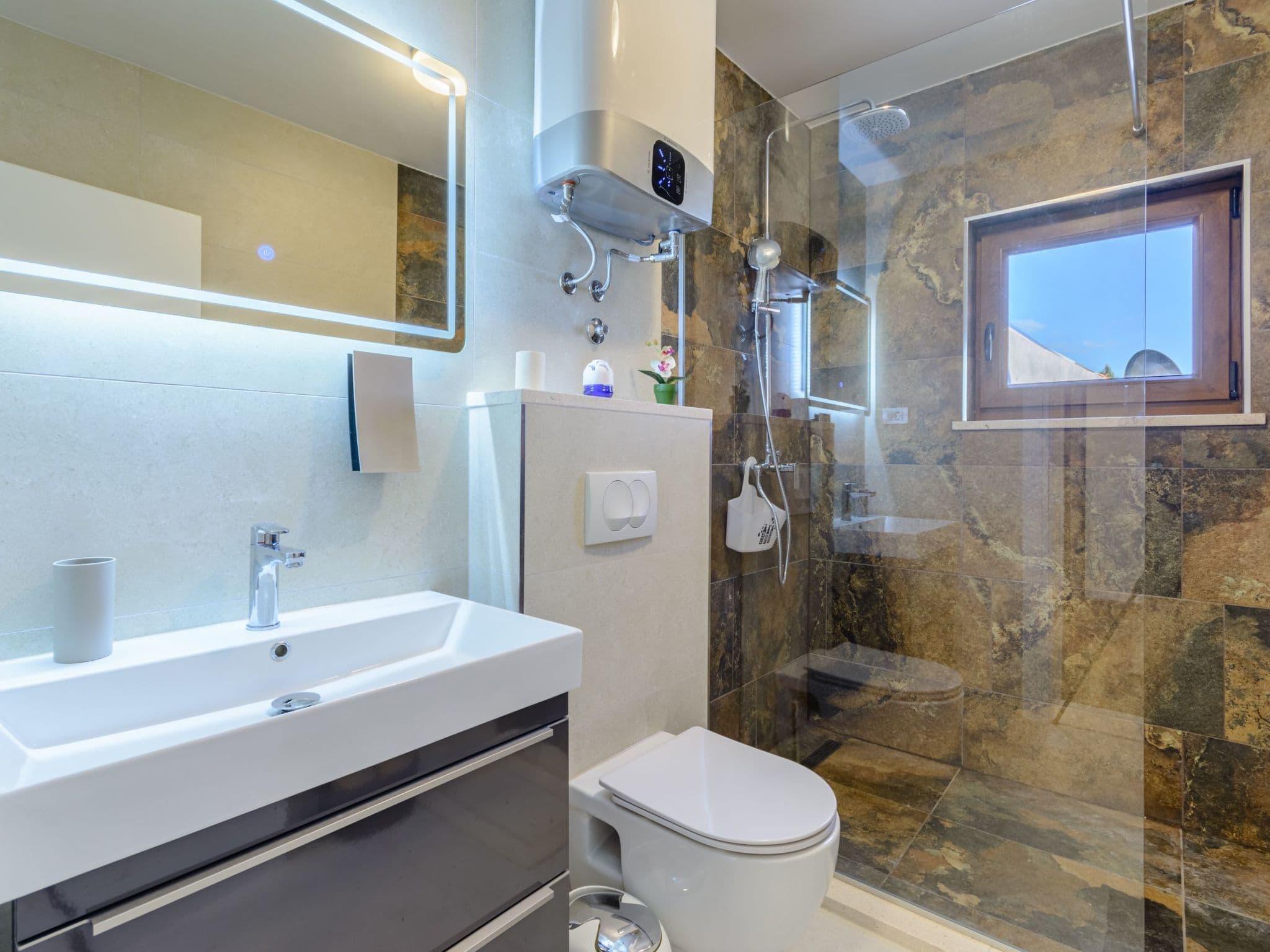 Bathroom / Wellness
