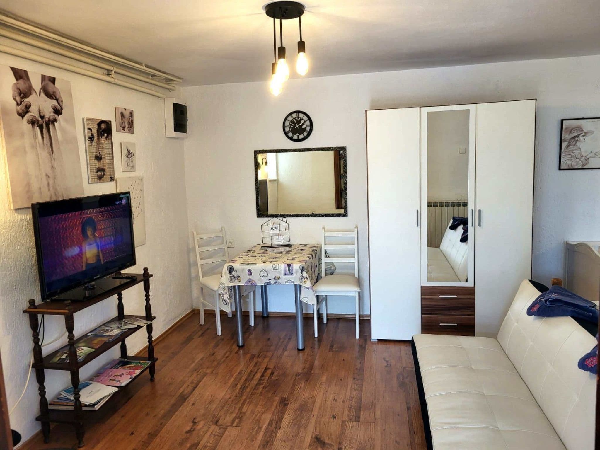 Gallery Image 15