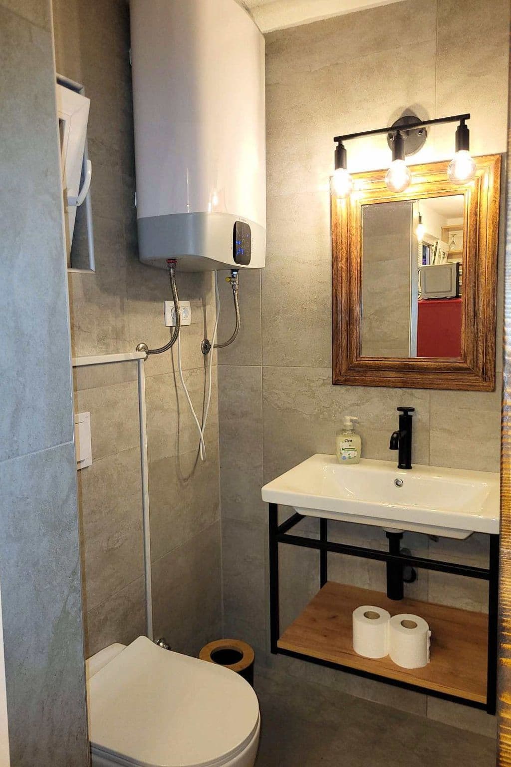 Bathroom / Wellness