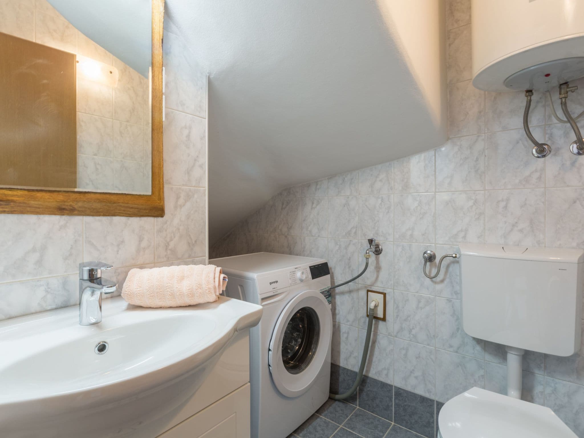 Bathroom / Wellness