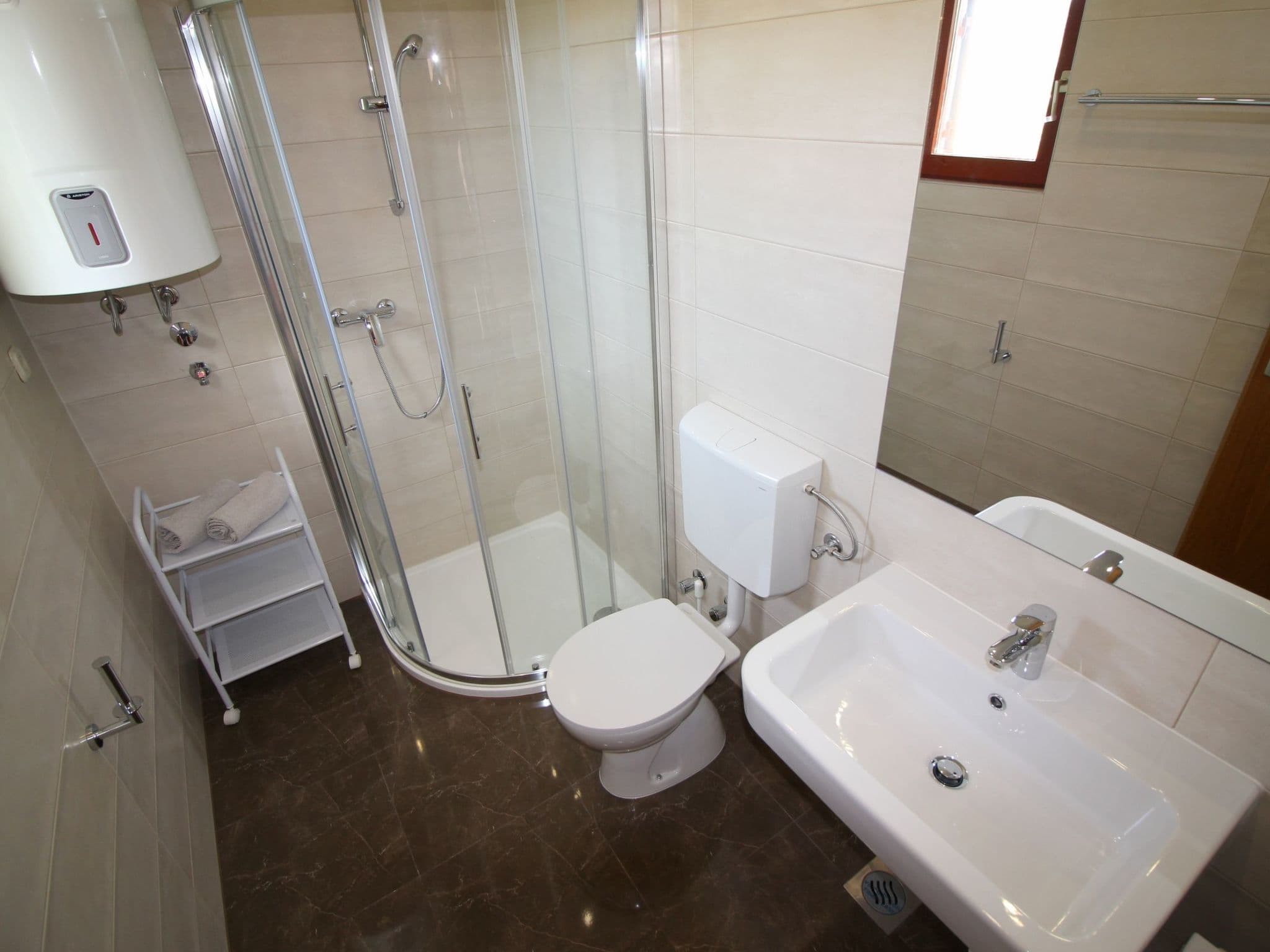 Gallery Image 9