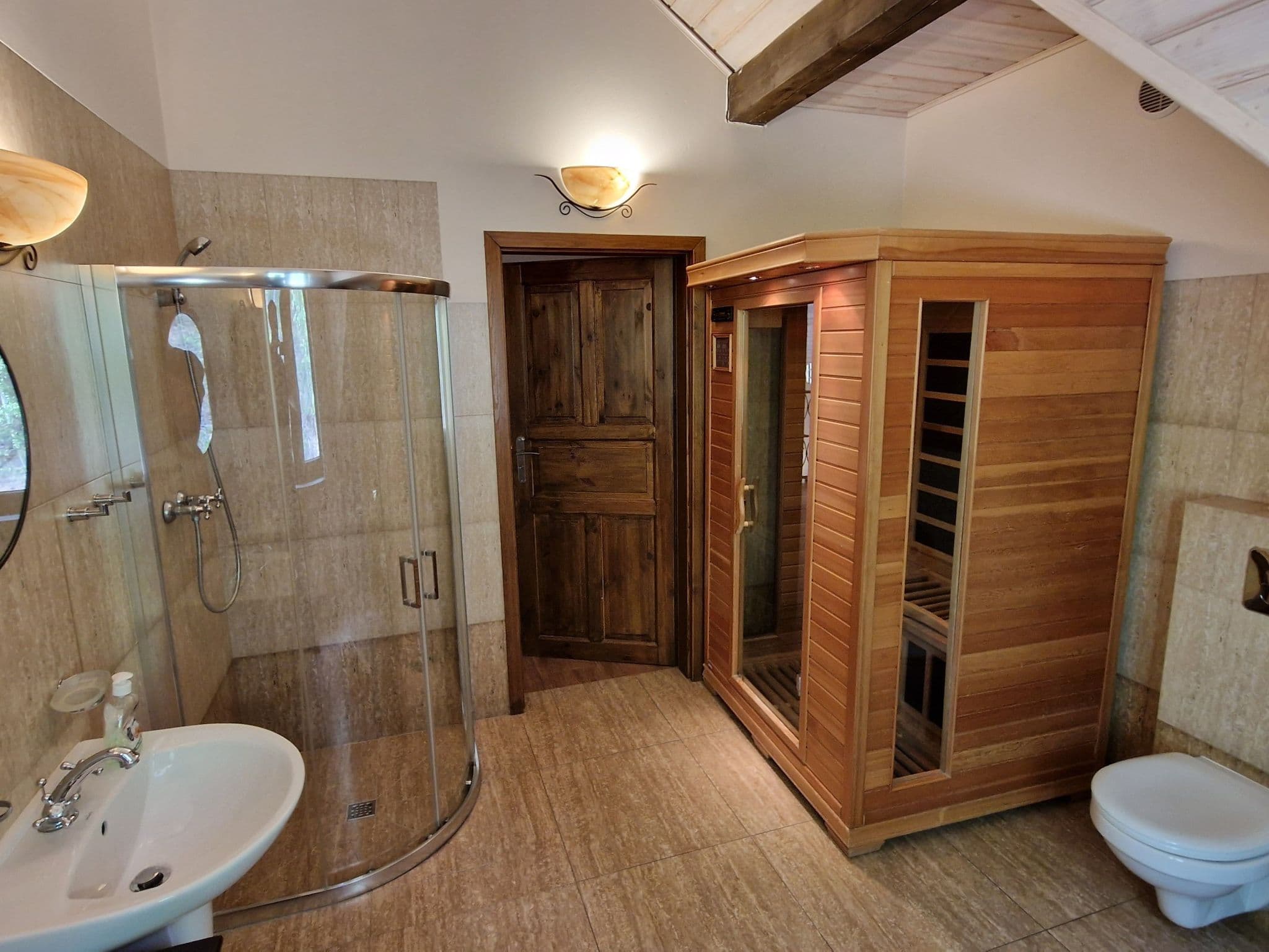 Bathroom / Wellness