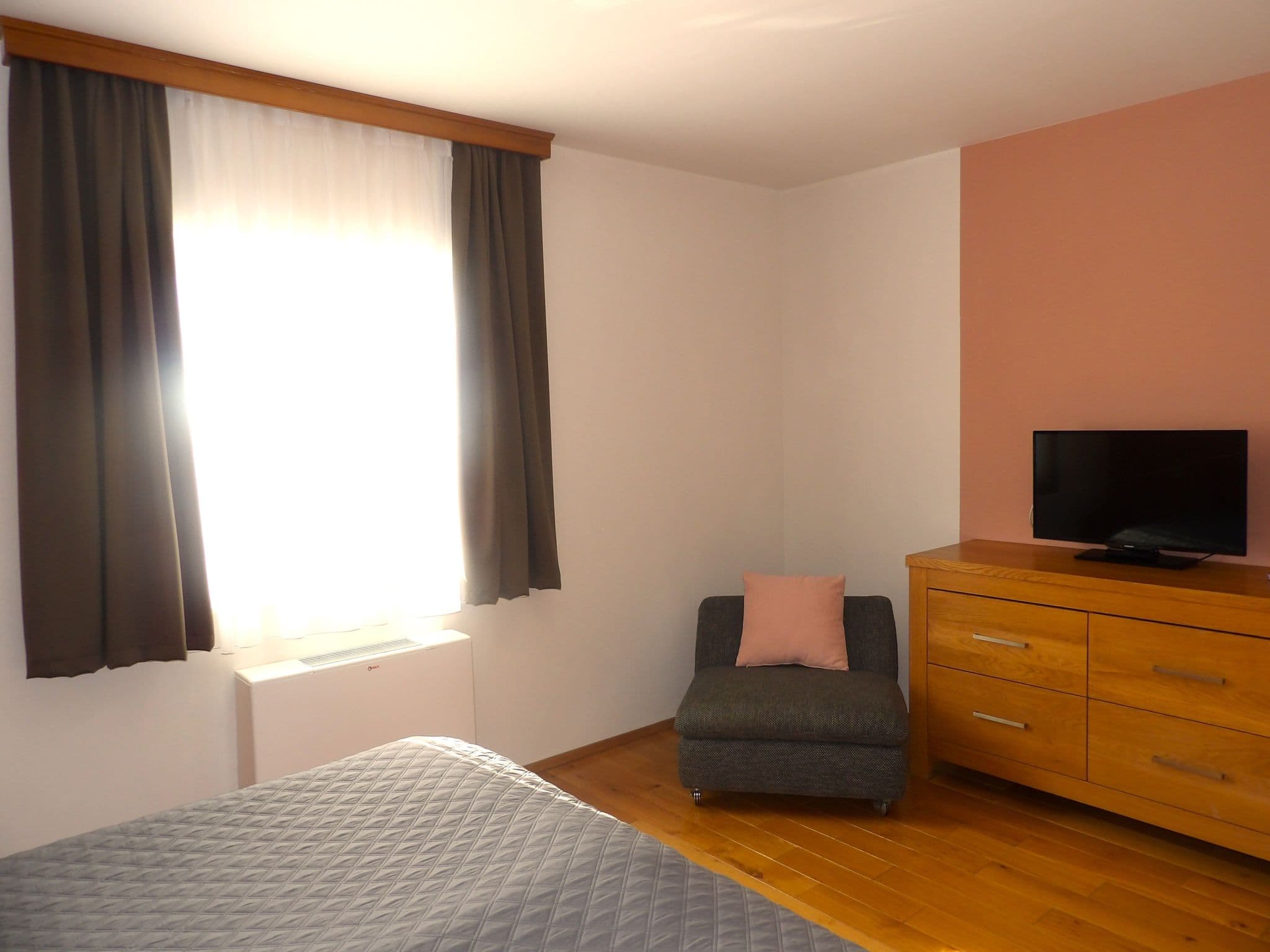 Gallery Image 33