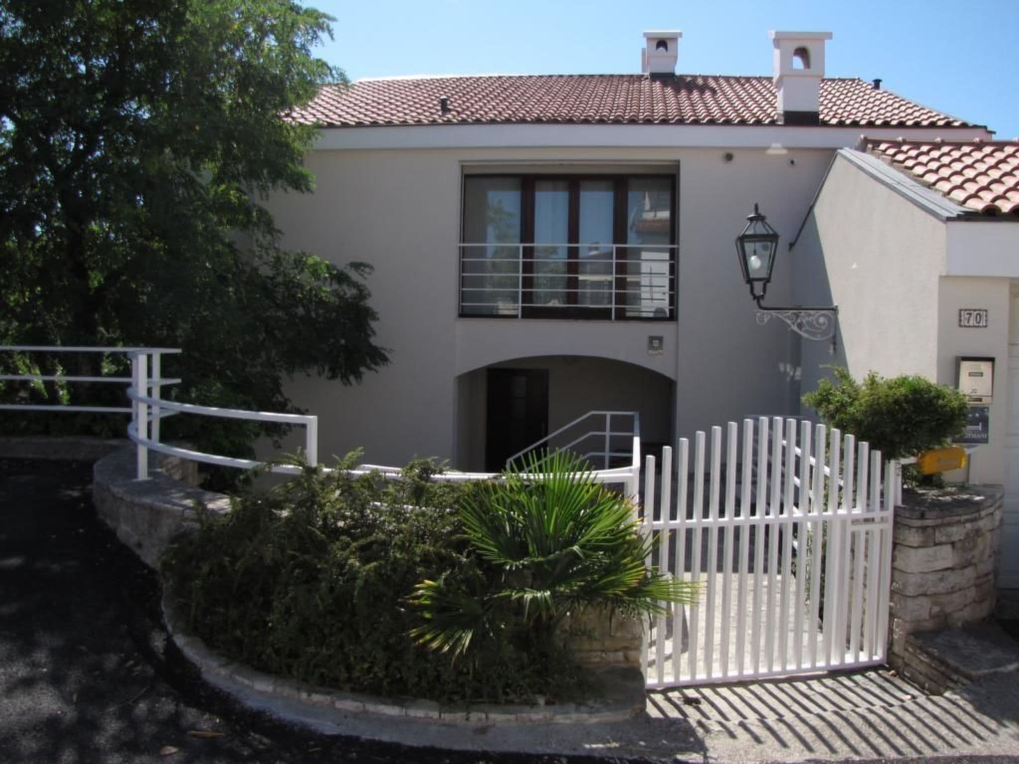 Gallery Image 13