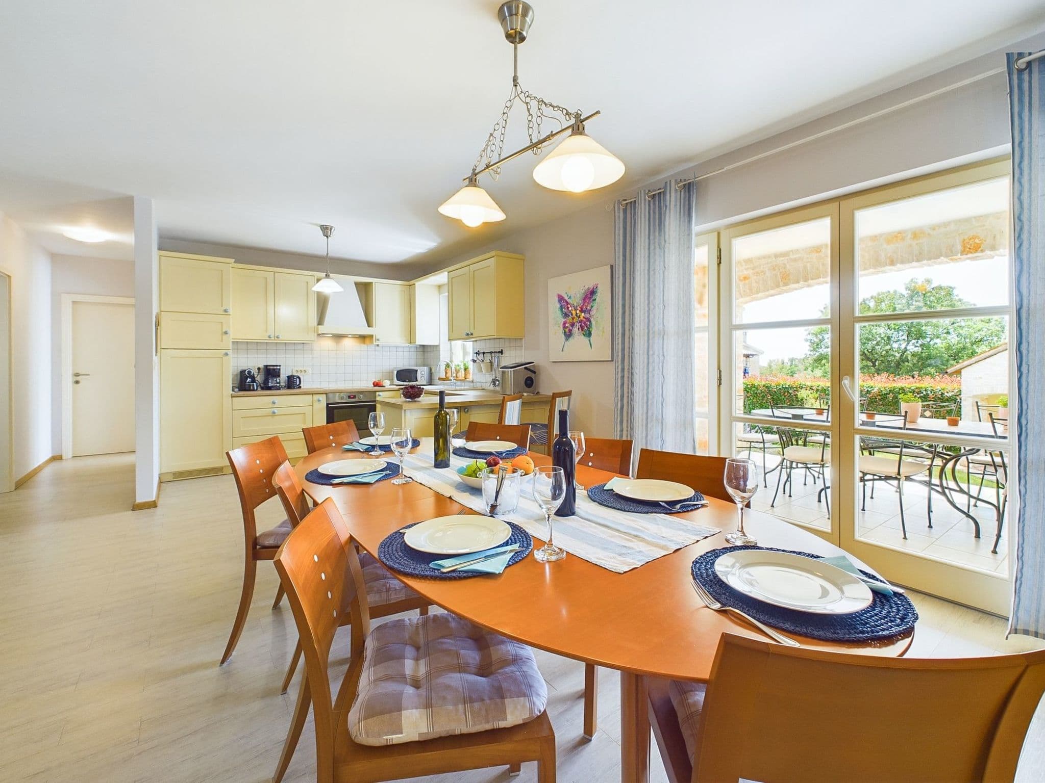 Kitchen / Dining Room