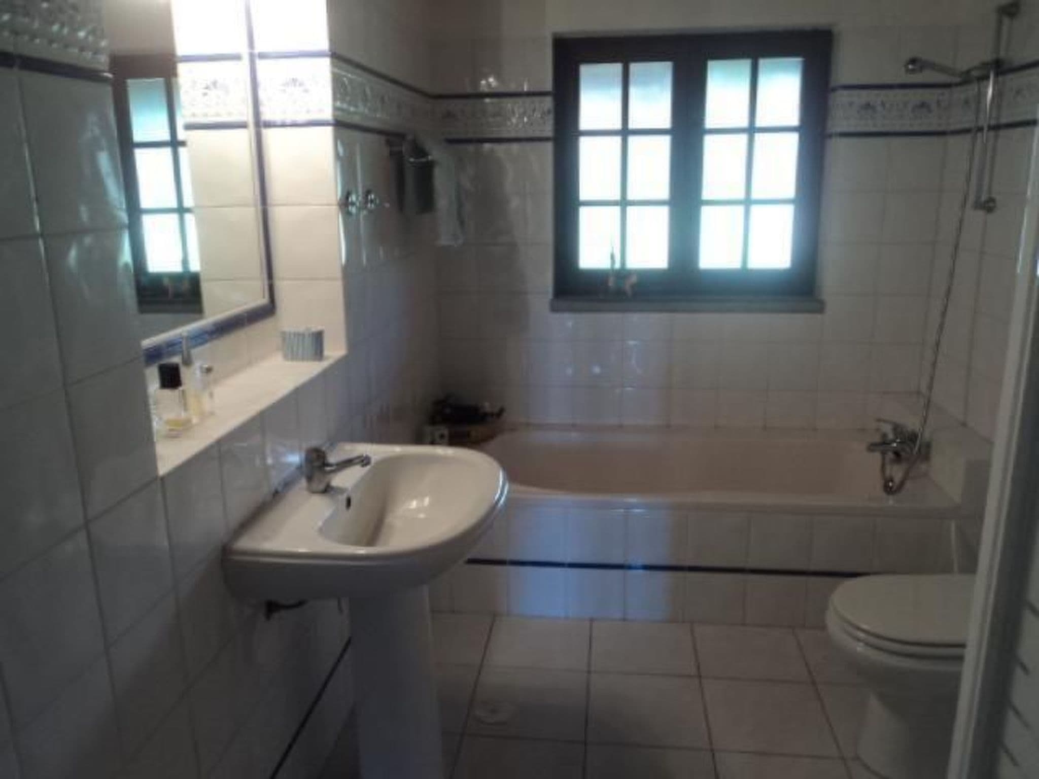 Gallery Image 14