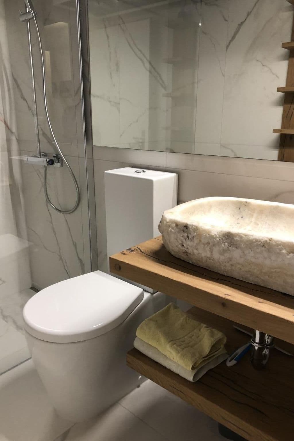 Bathroom / Wellness