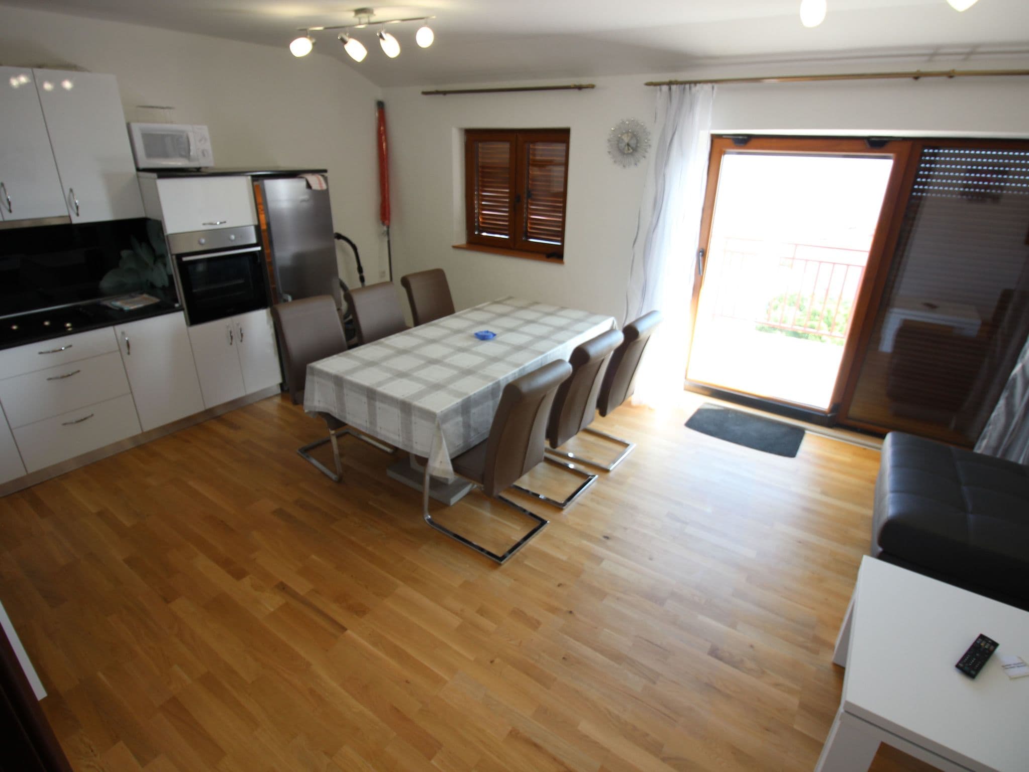 Gallery Image 15