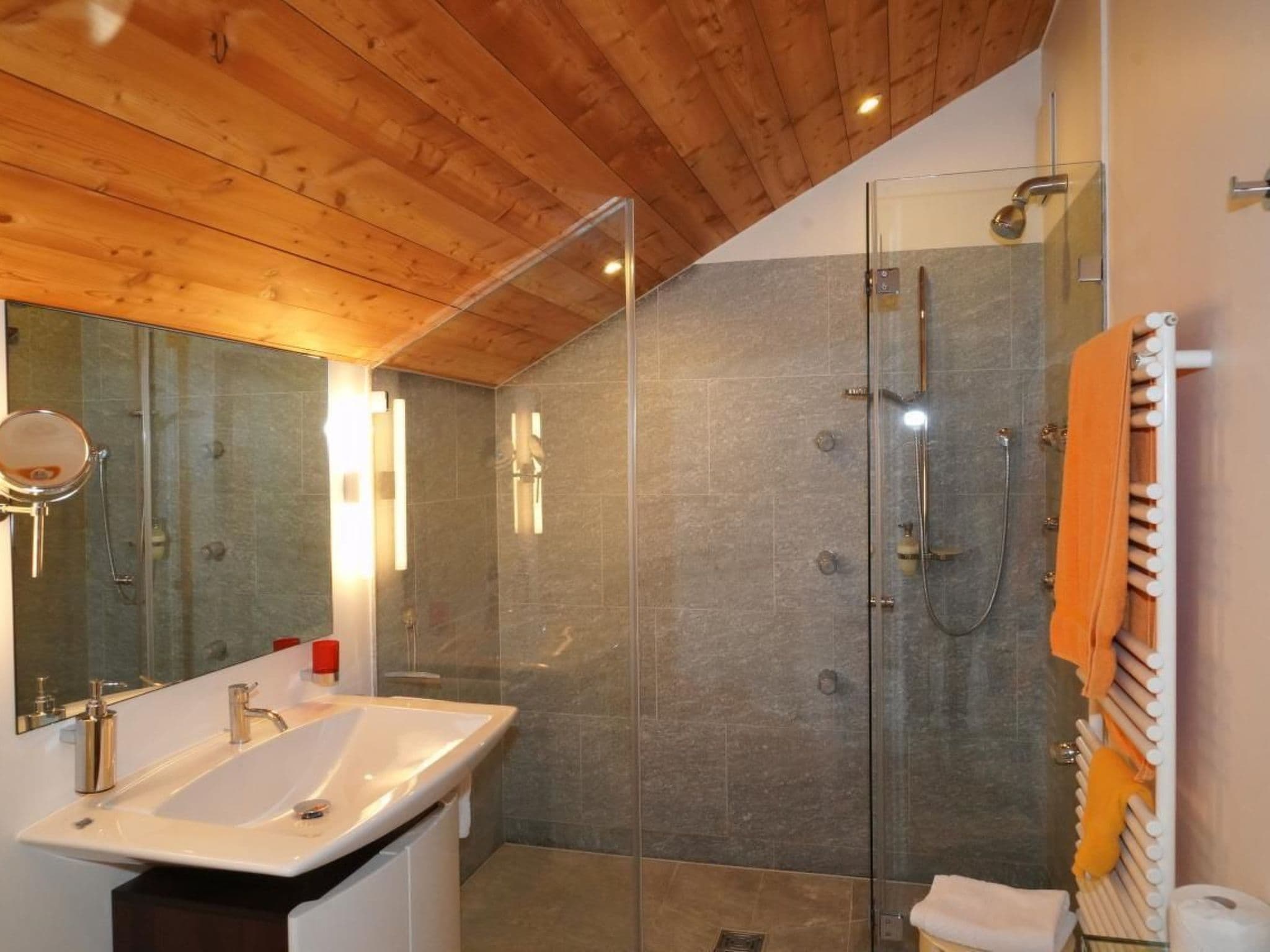 Gallery Image 7