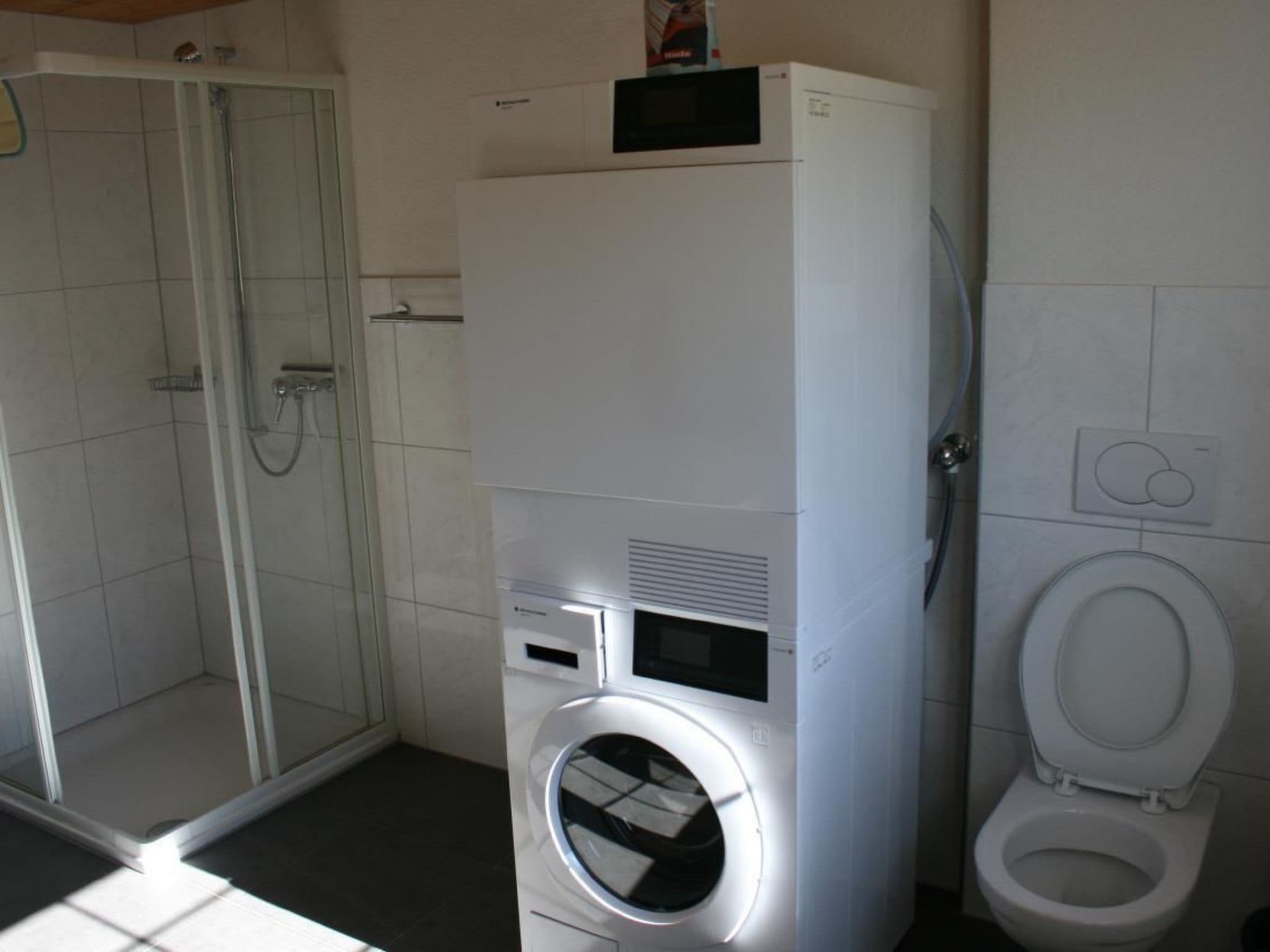 Gallery Image 18