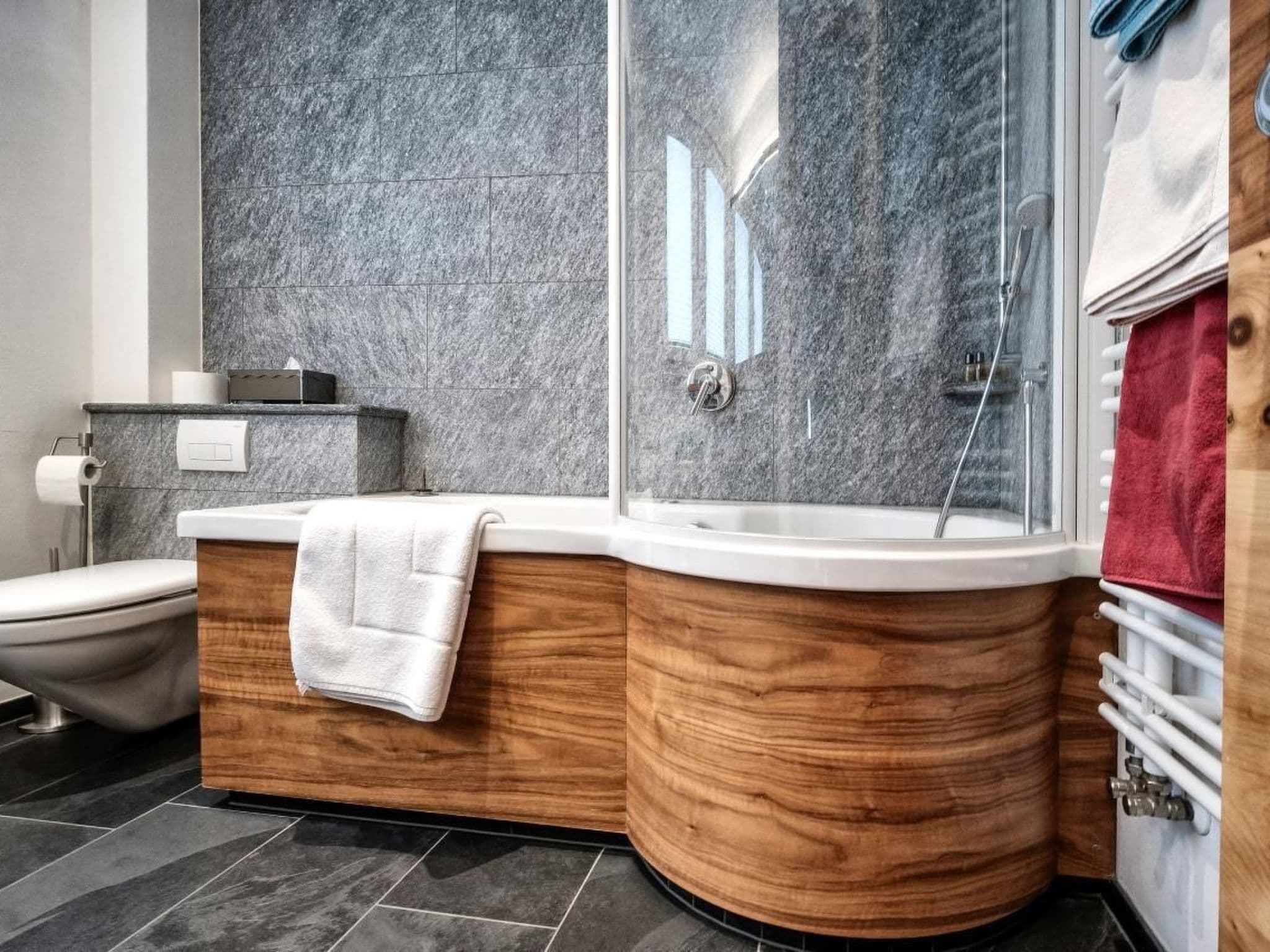 Bathroom / Wellness