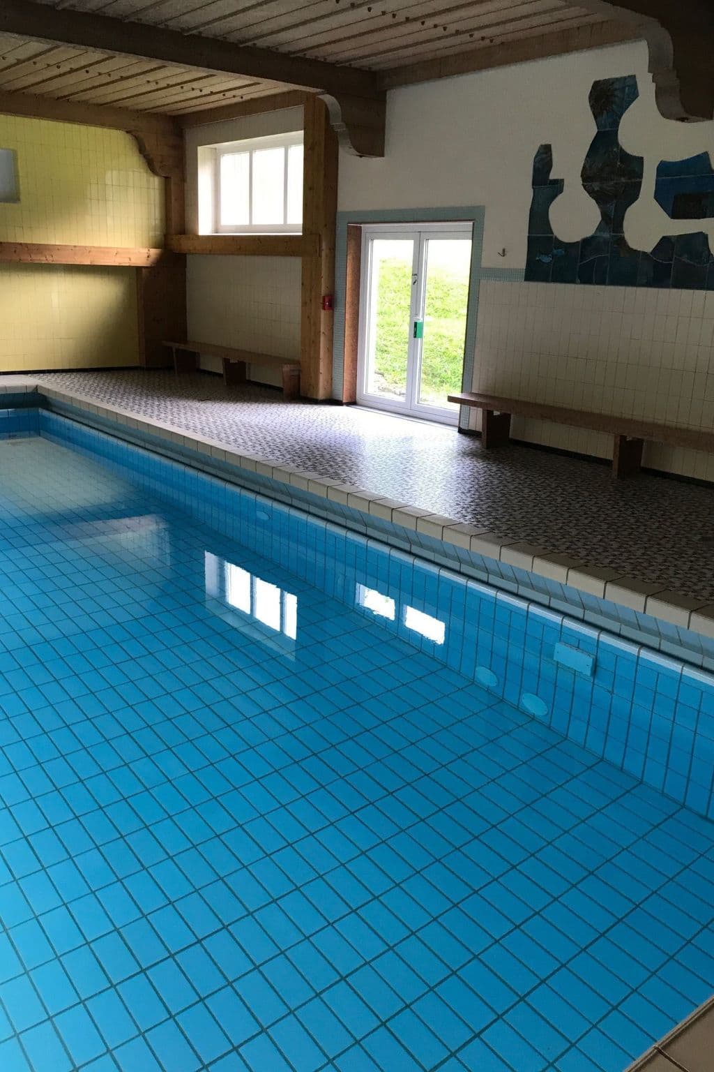 Pool Indoor