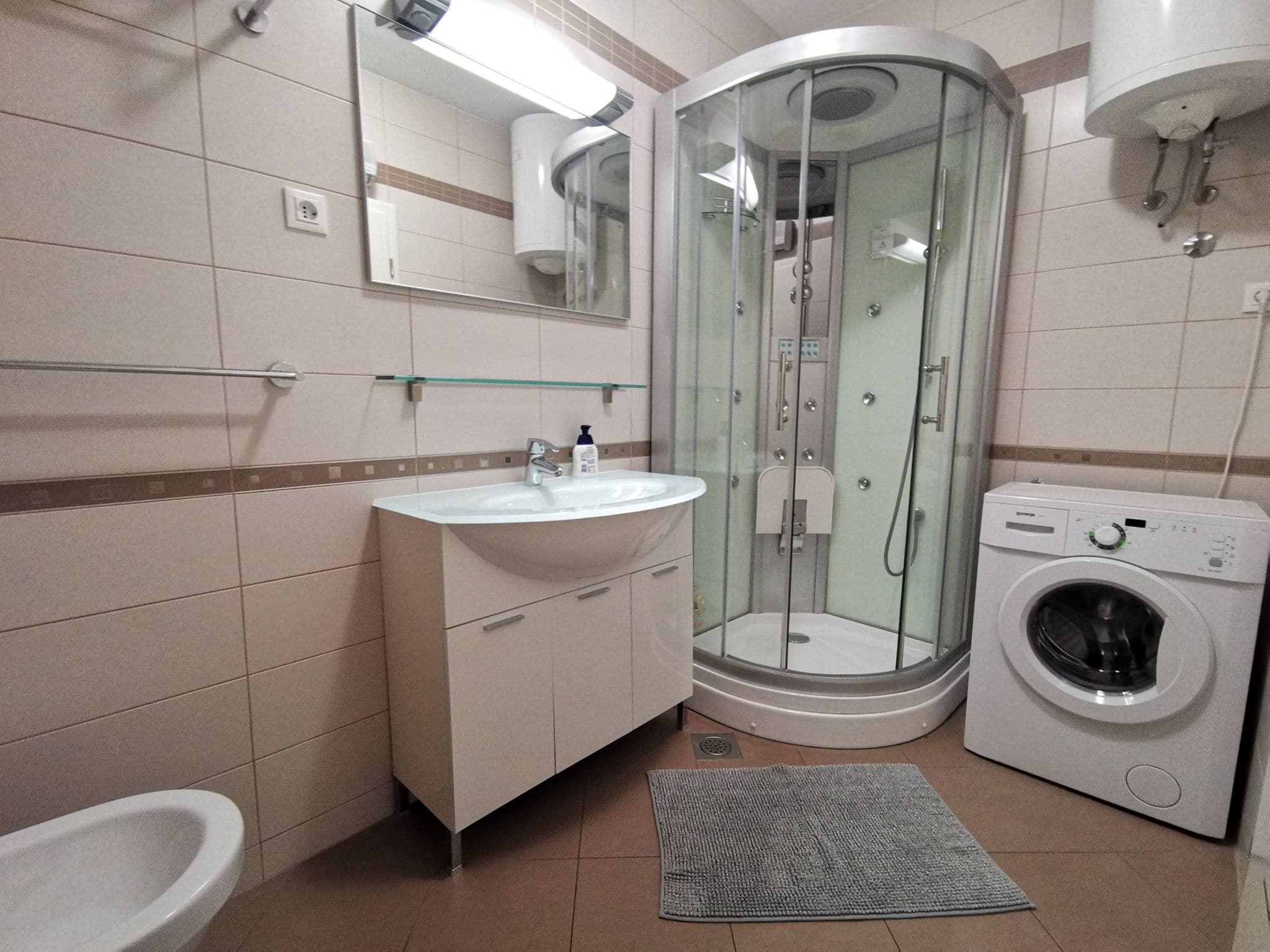 Bathroom / Wellness