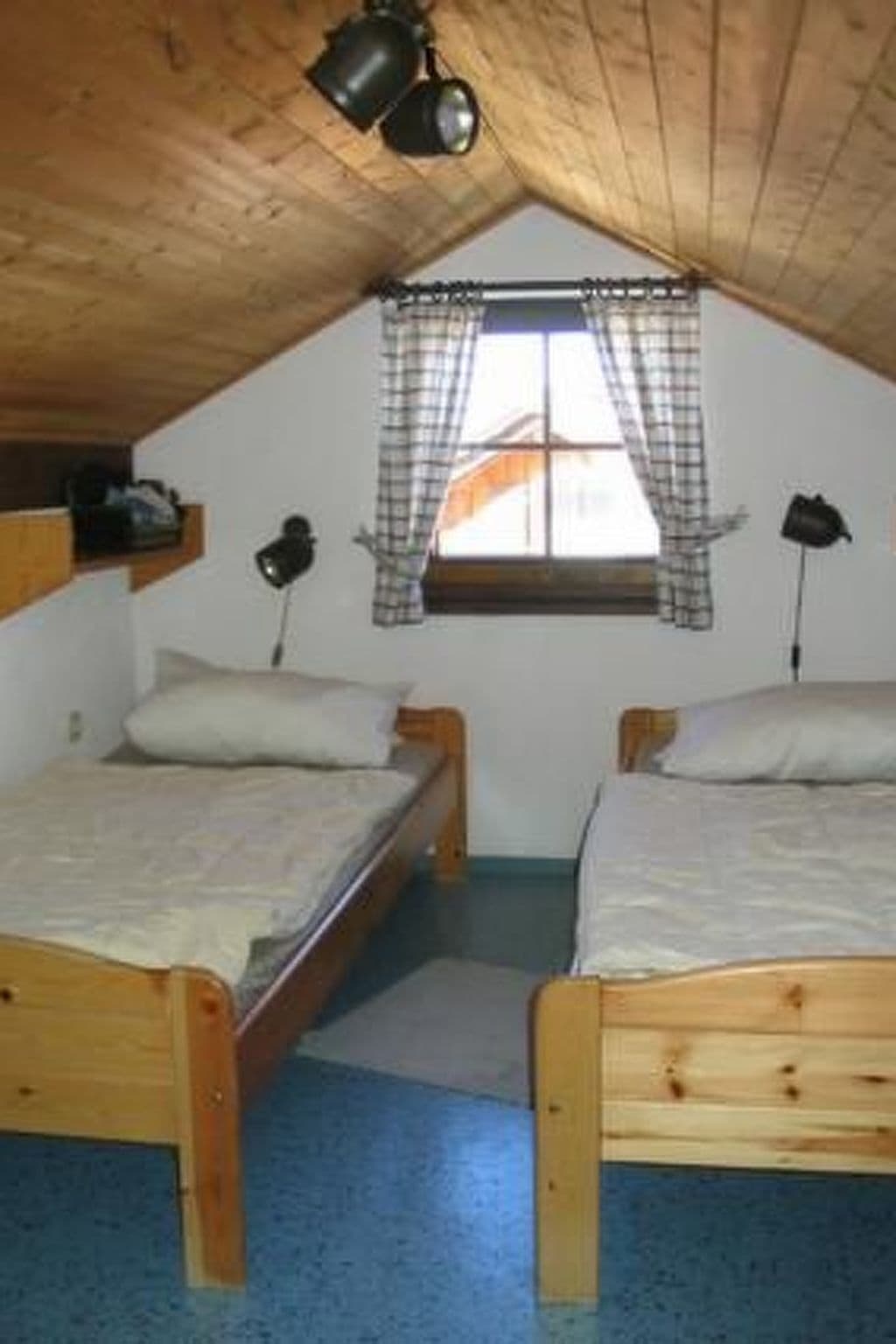 Gallery Image 15