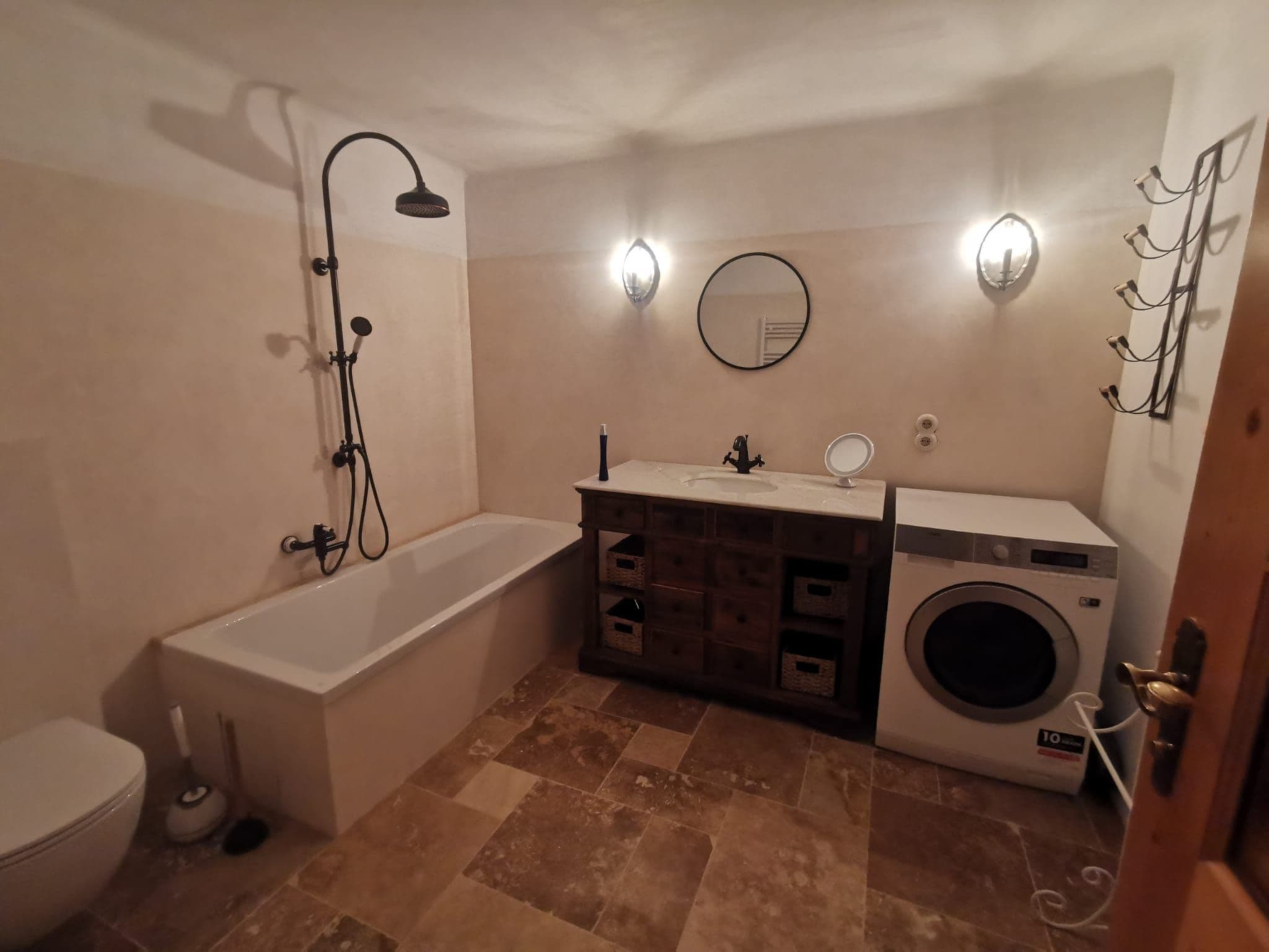 Gallery Image 22