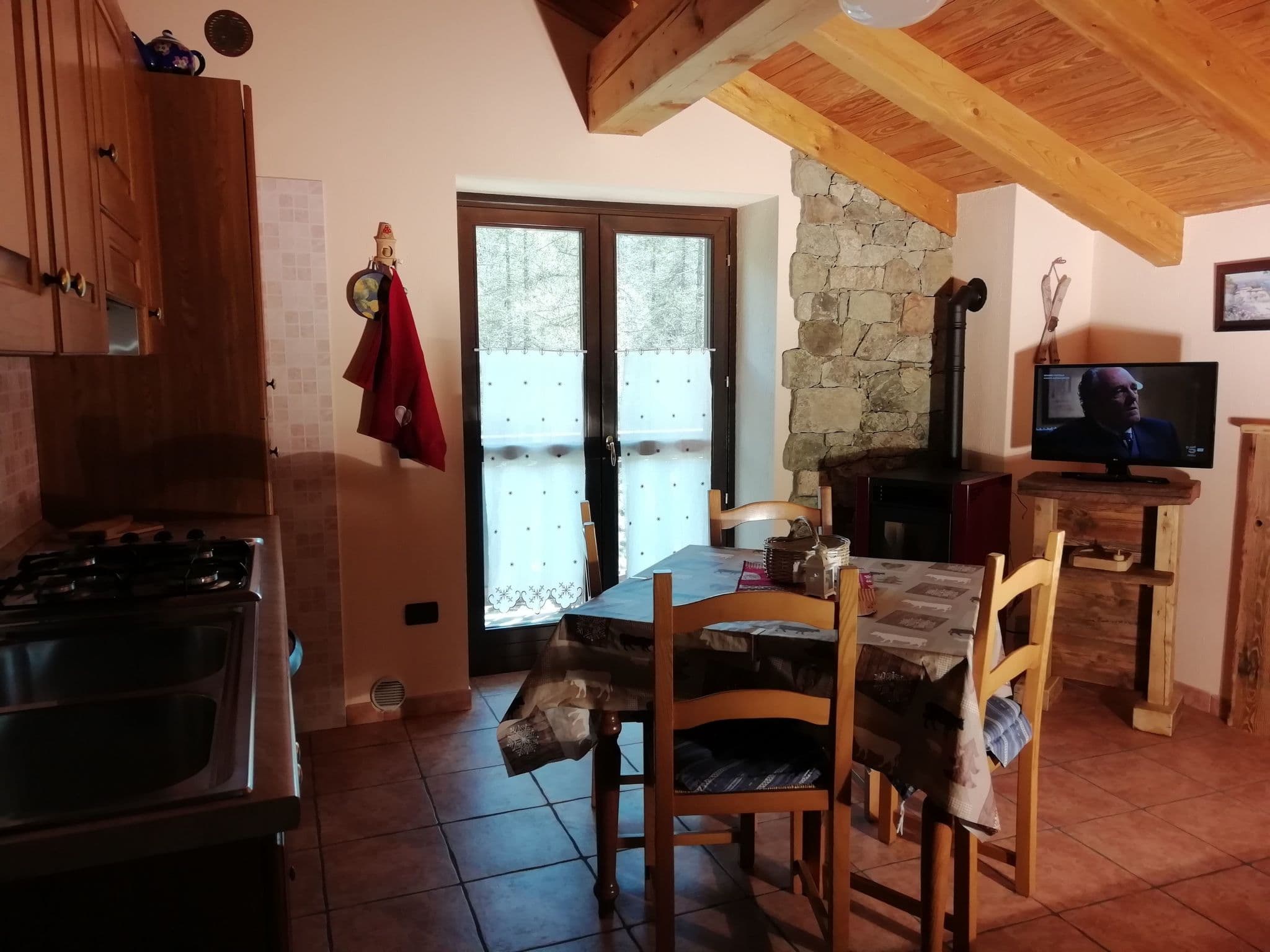Kitchen / Dining Room