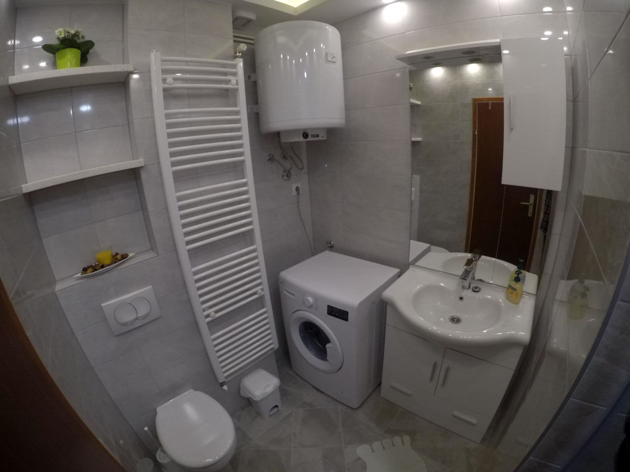 Bathroom / Wellness