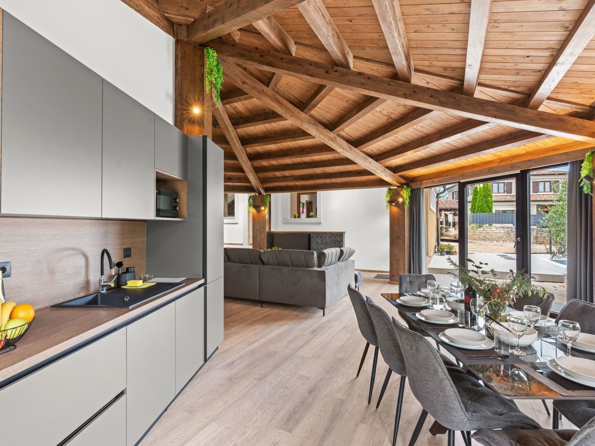 Kitchen / Dining Room