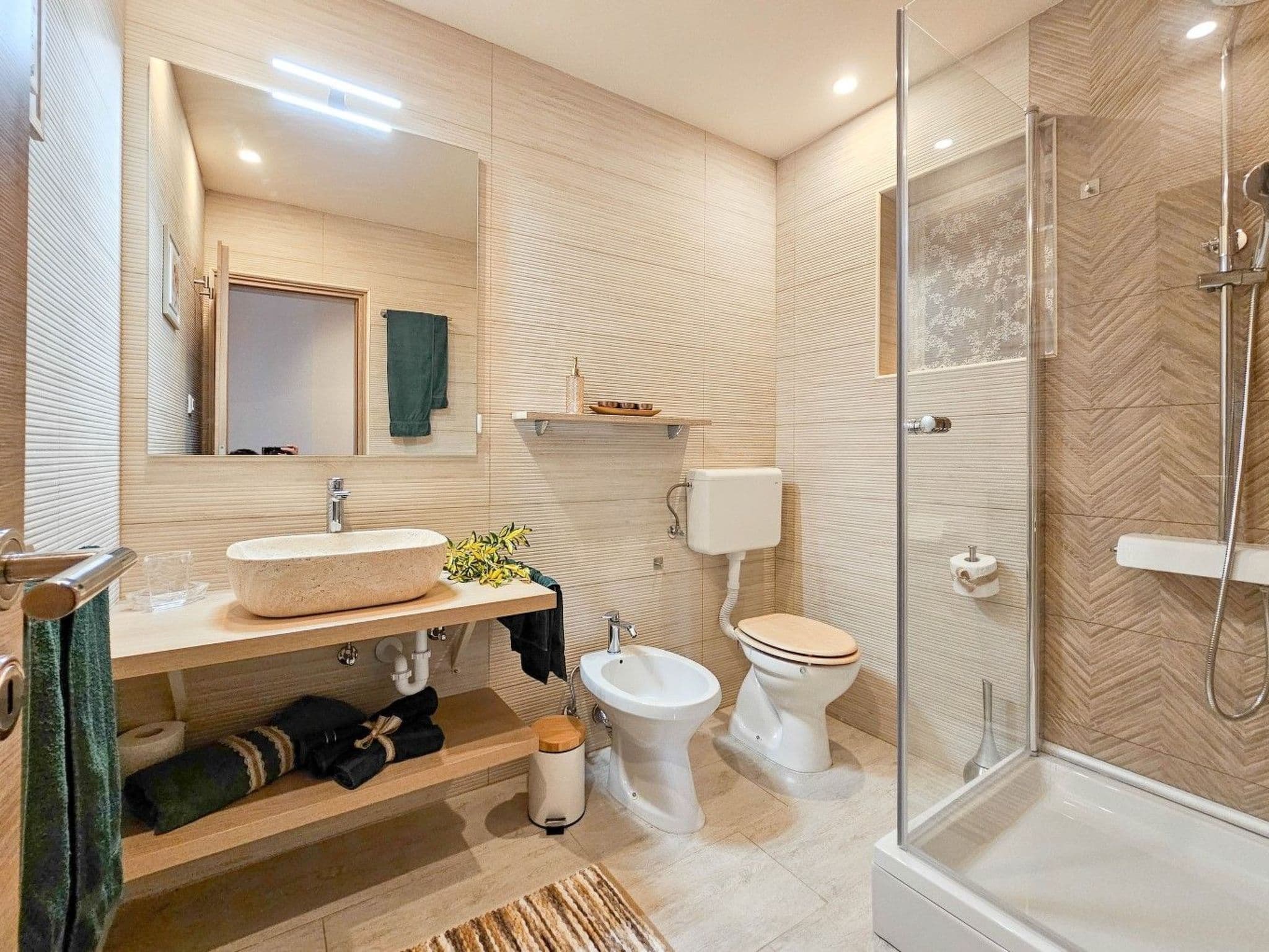 Bathroom / Wellness