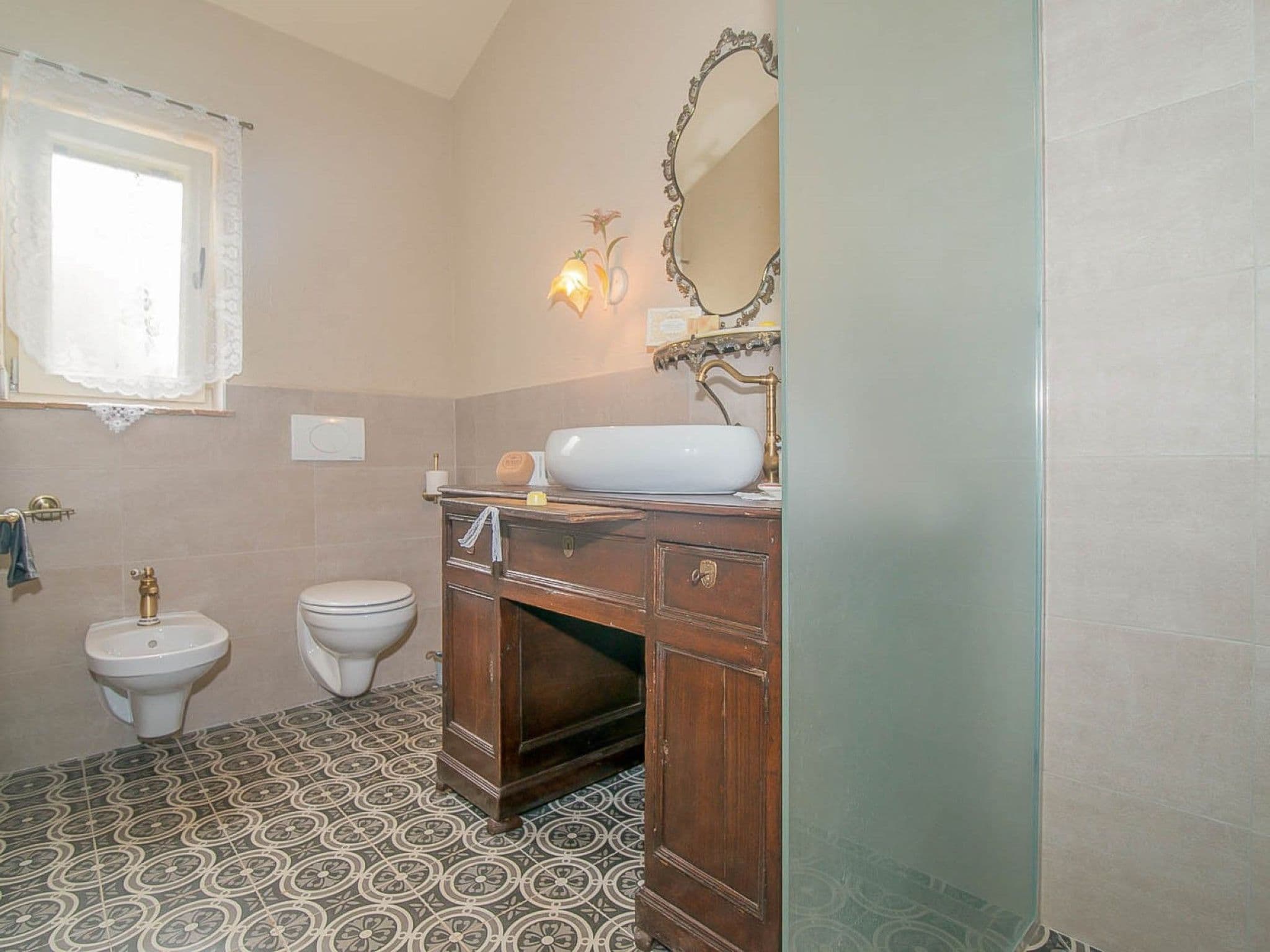 Bathroom / Wellness