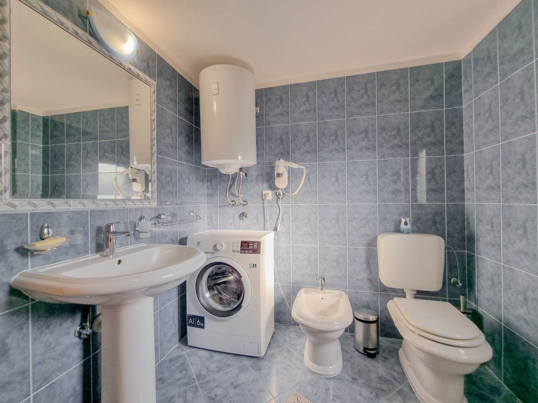 Bathroom / Wellness