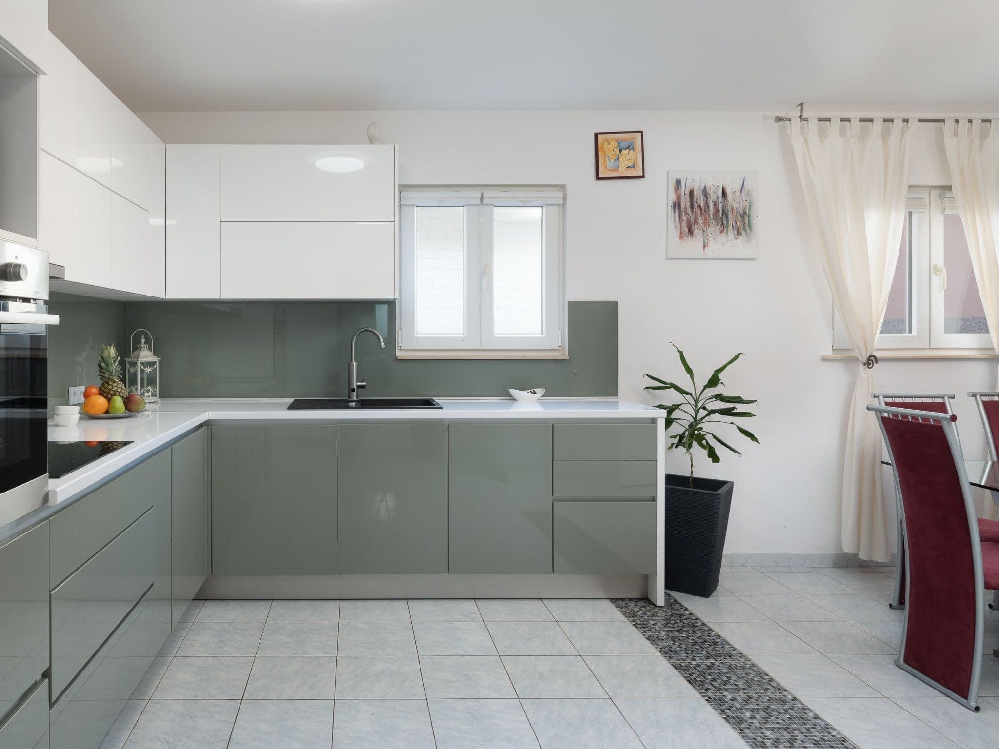 Kitchen / Dining Room