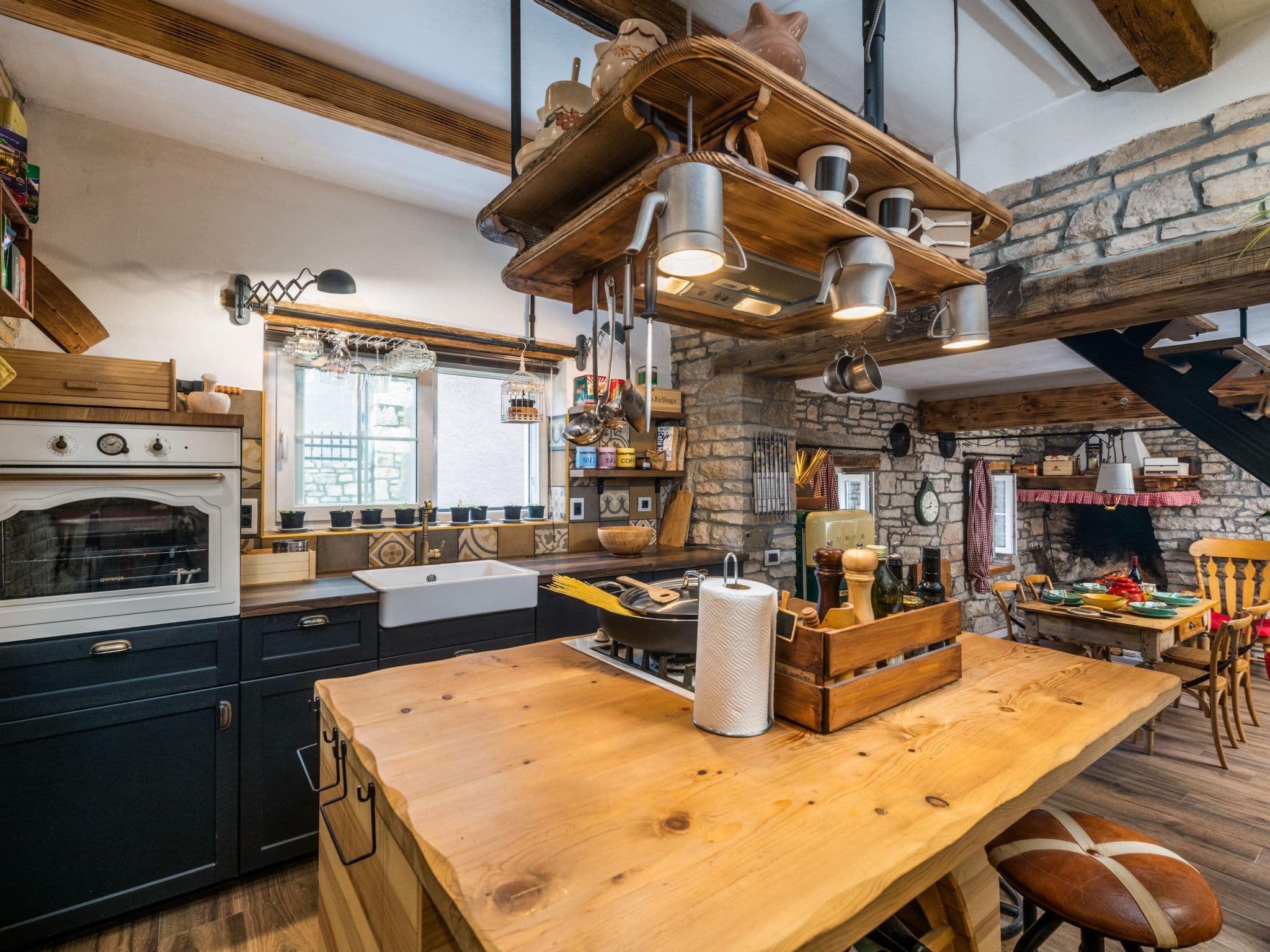Kitchen / Dining Room