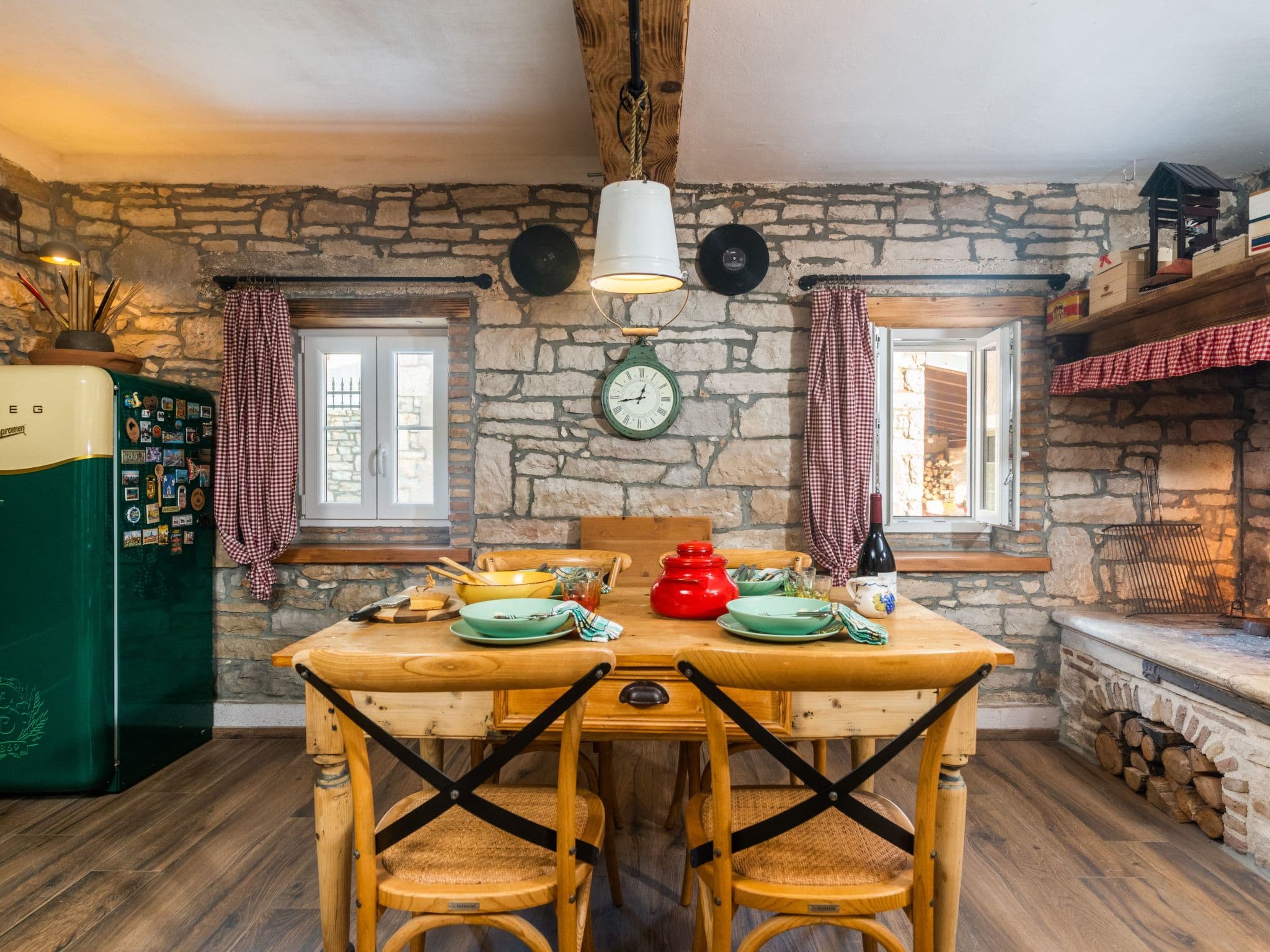 Kitchen / Dining Room