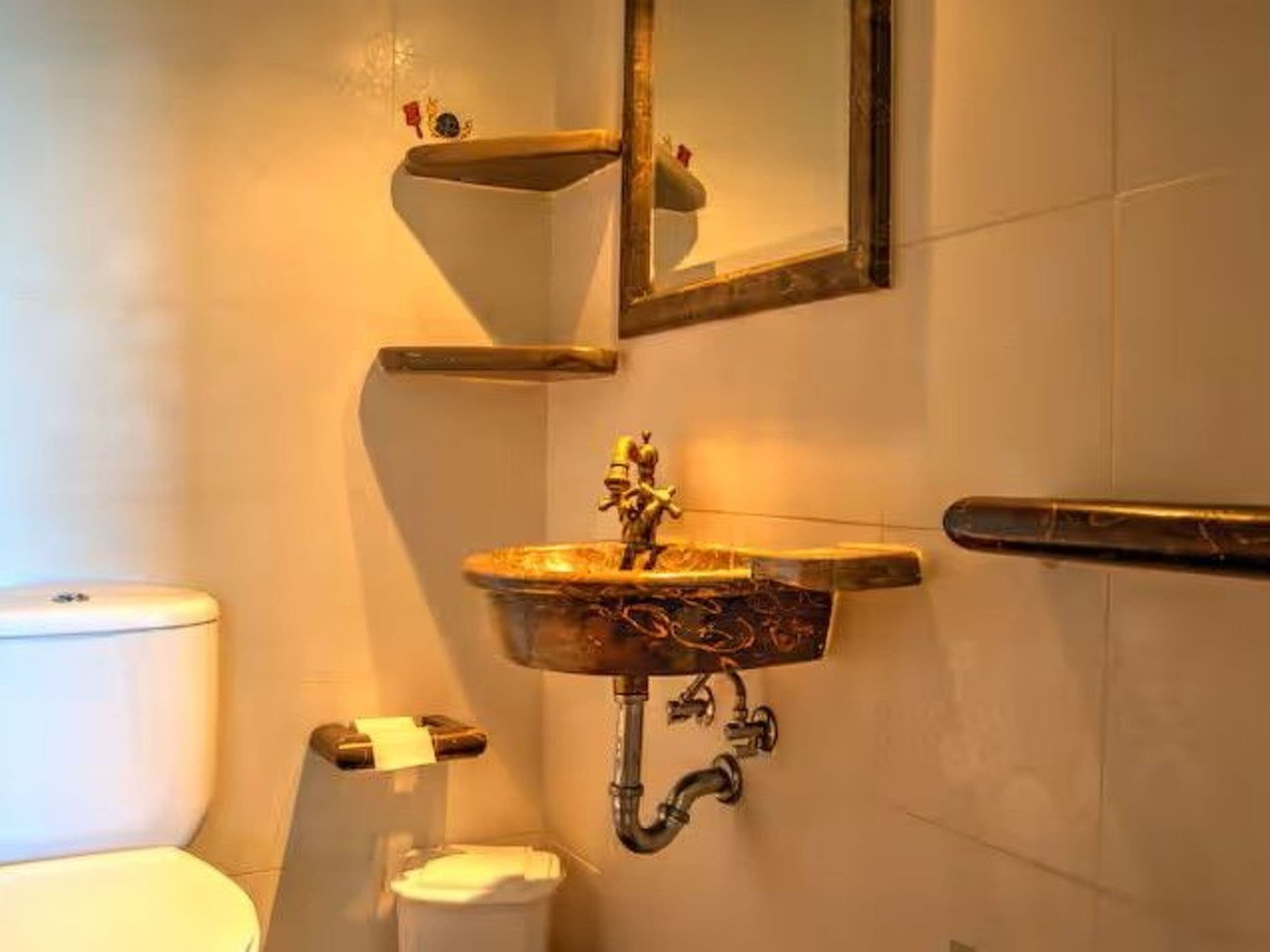 Gallery Image 21