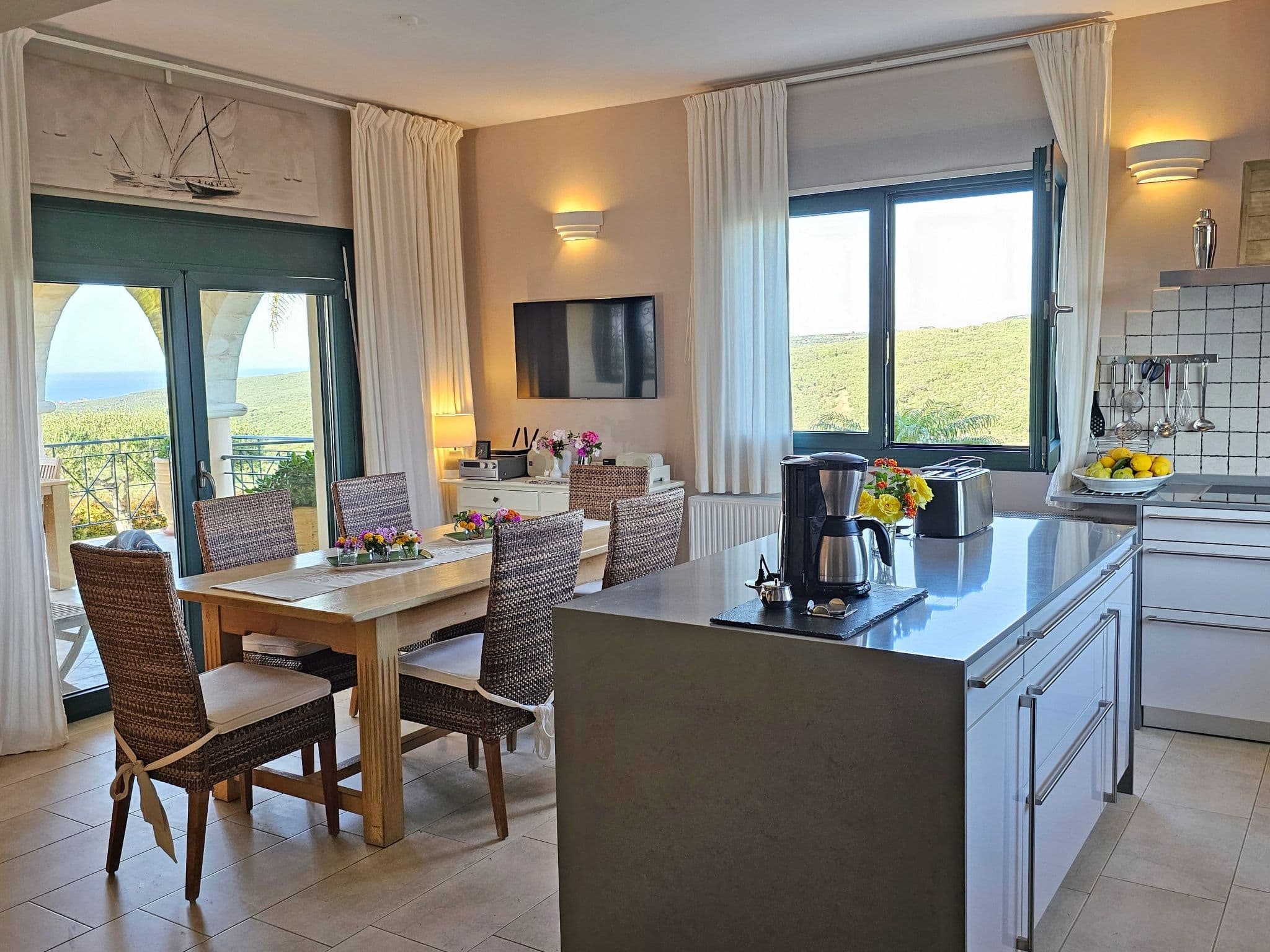 Kitchen / Dining Room