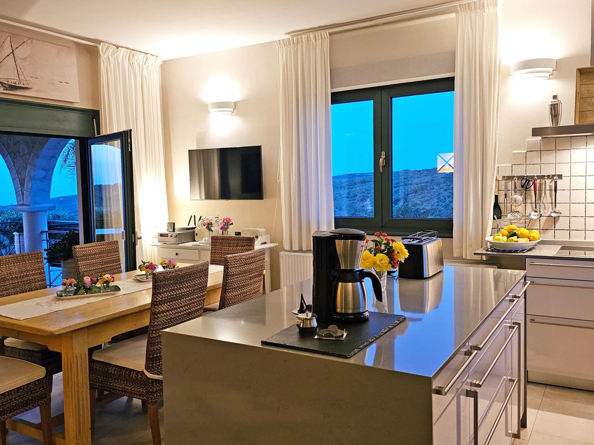 Kitchen / Dining Room