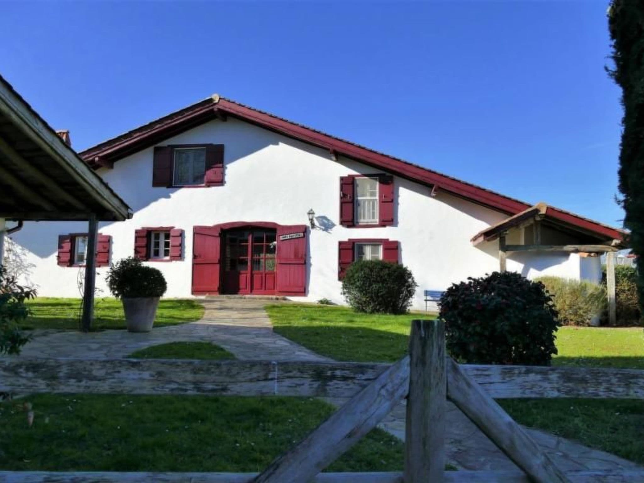 Gallery Image 15