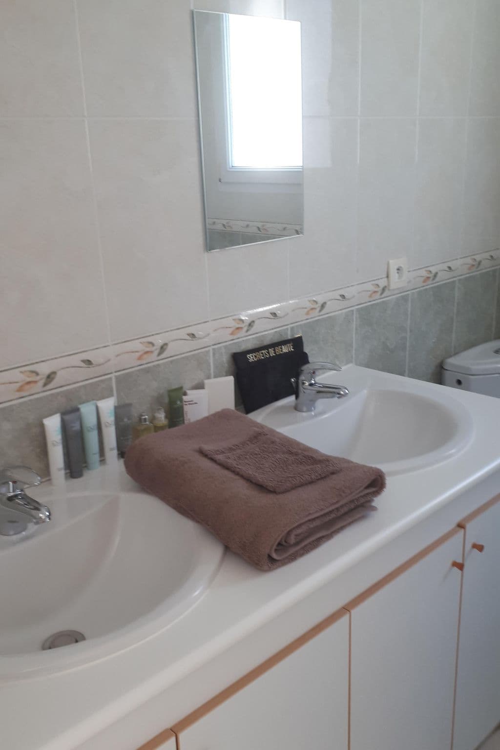 Gallery Image 12