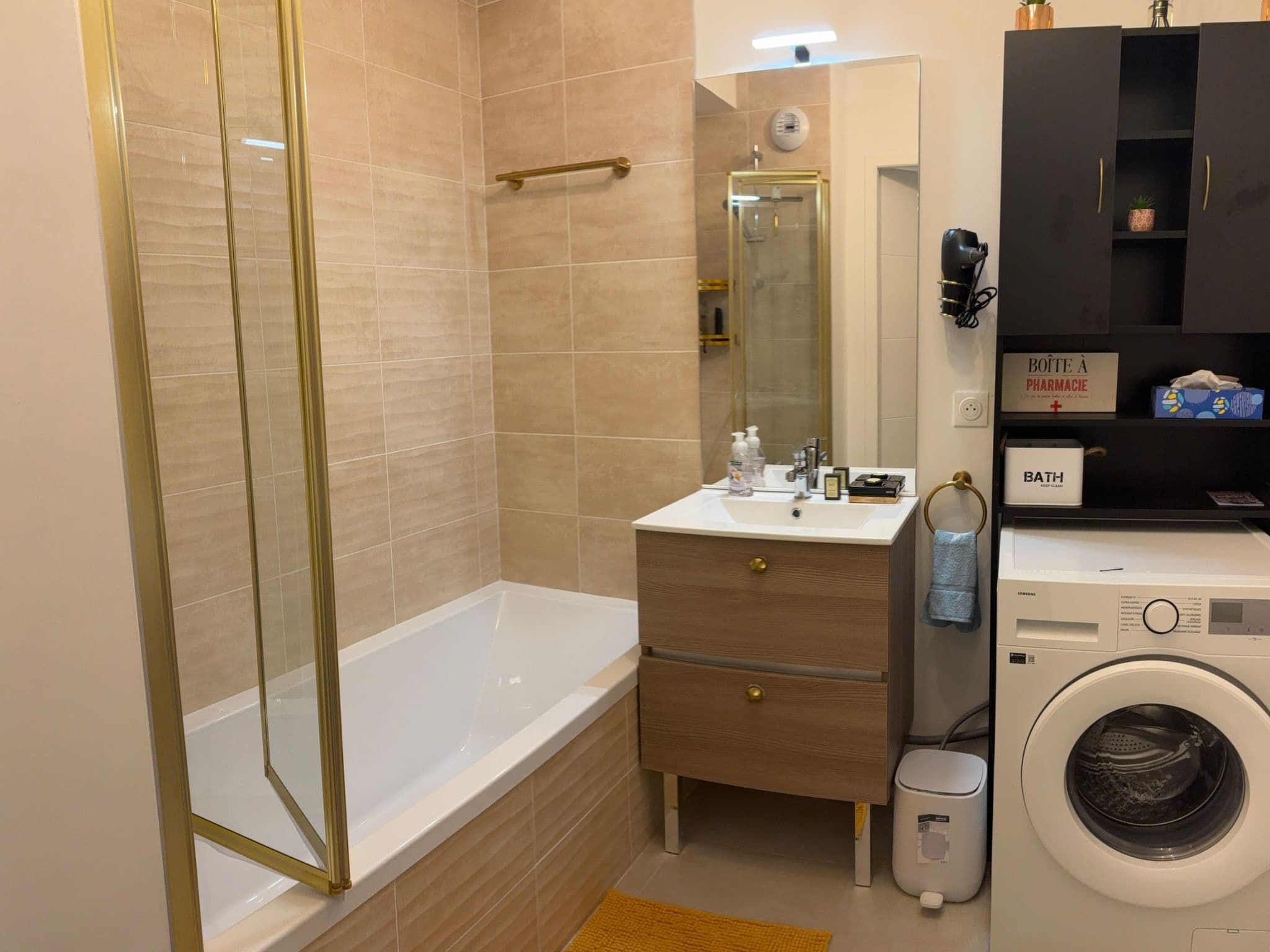 Bathroom / Wellness